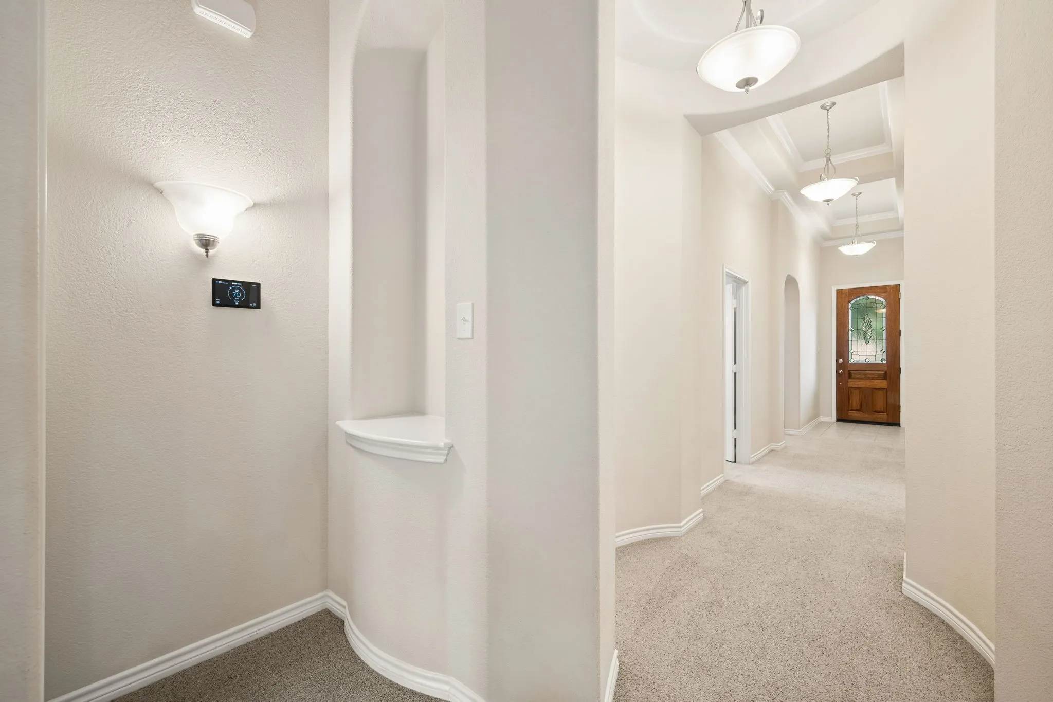 Art Niche by Entry to Primary Suite