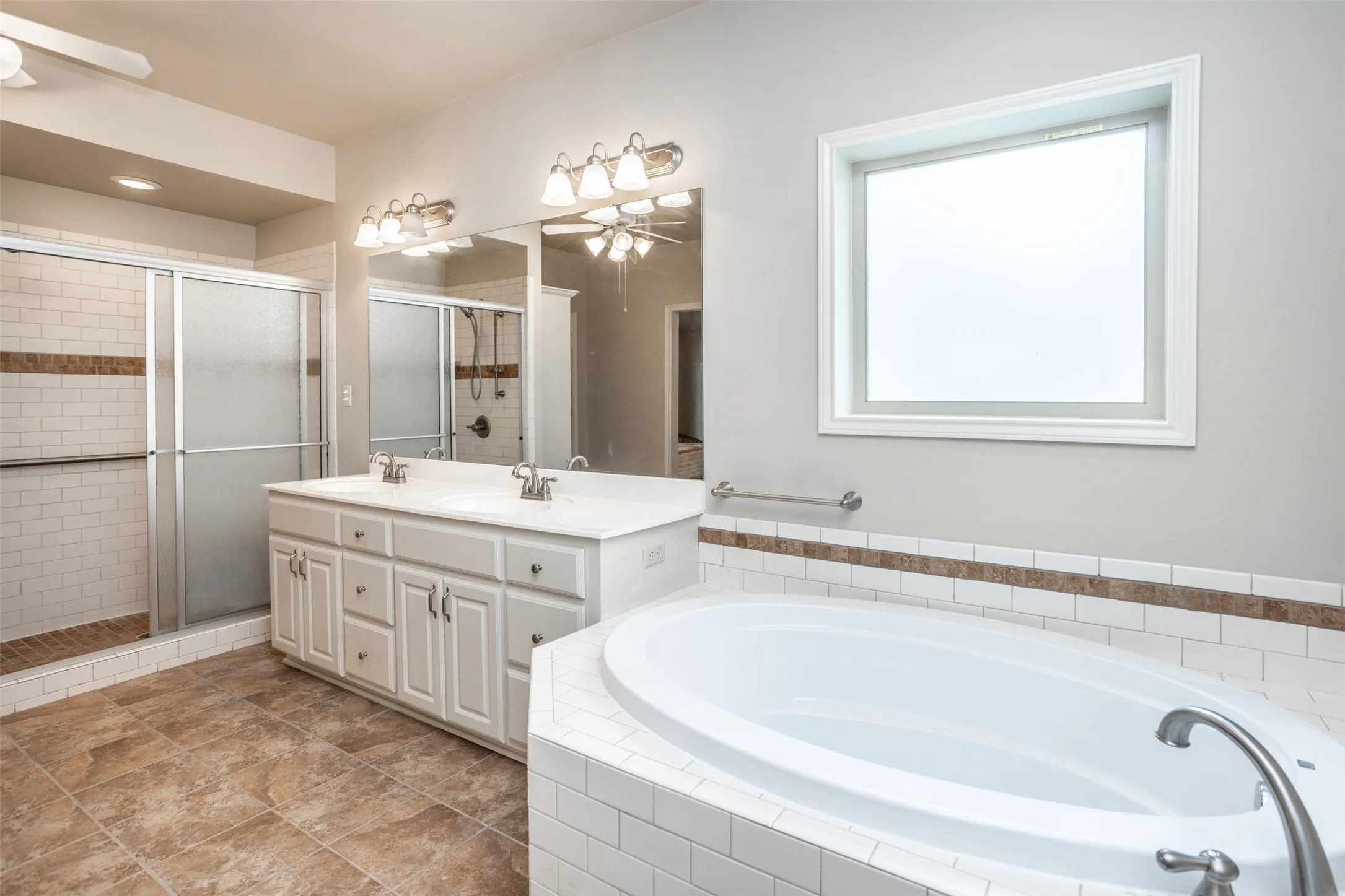 Primary Bath - Main Level