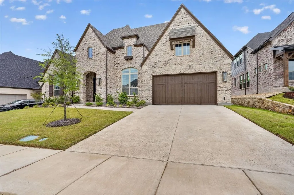 Single Family Residence For Sale in Rockwall County , 2404 Judith Drive, Rockwall, Texas 75087, 4 Bedrooms, 4 Bathrooms, 3 Garage spaces, 3,239 Sqft, built in 2025, Preowned, Price $774,900, mls#21250009, Real Estate Agent in Rockwall, Homes For Sale in Rockwall county, Homes For Sale in Rockwall, Realtor in Rockwall Texas, Real Estate Brokerage Independent Realty Texas, Luminita Cordes Realtor