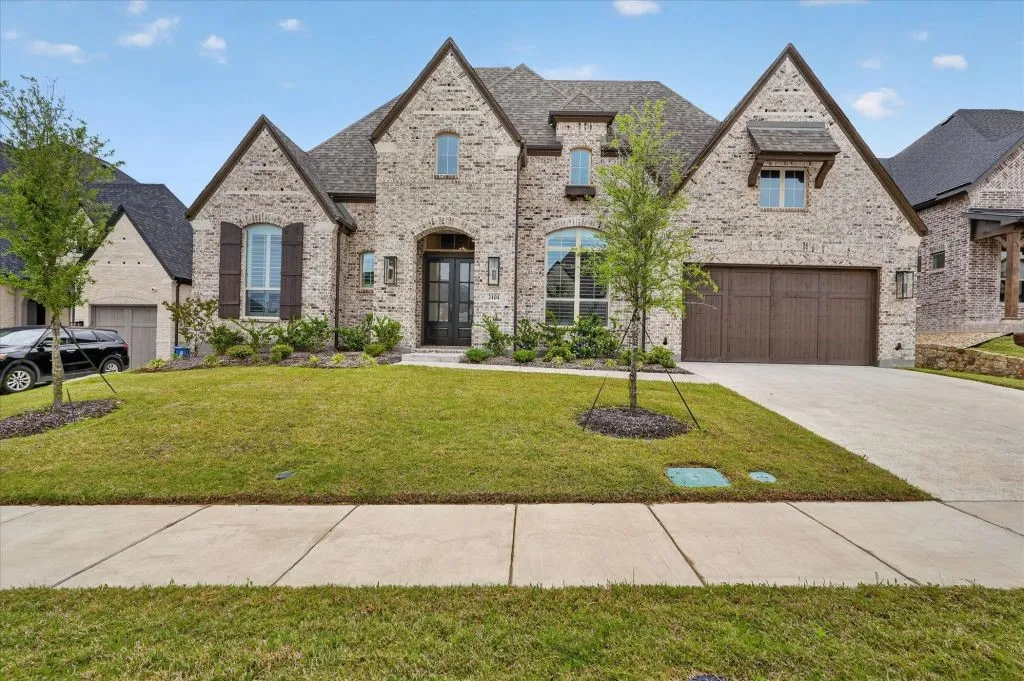Single Family Residence For Sale in Rockwall County , 2404 Judith Drive, Rockwall, Texas 75087, 4 Bedrooms, 4 Bathrooms, 3 Garage spaces, 3,239 Sqft, built in 2025, Preowned, Price $774,900, mls#21250009, Real Estate Agent in Rockwall, Homes For Sale in Rockwall county, Homes For Sale in Rockwall, Realtor in Rockwall Texas, Real Estate Brokerage Independent Realty Texas, Luminita Cordes Realtor