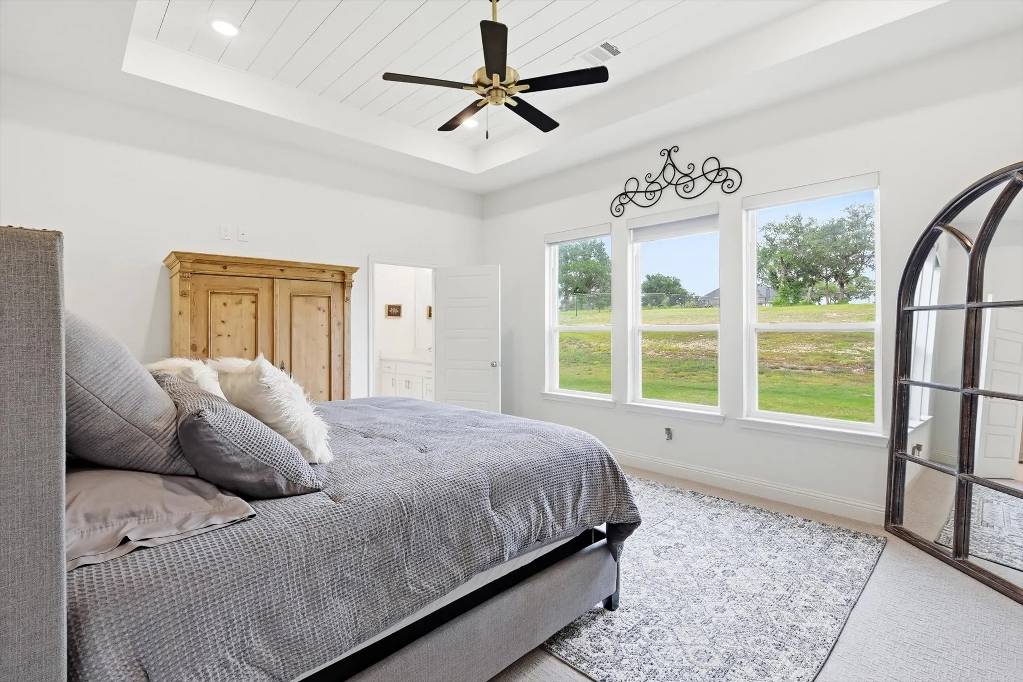 Single Family Residence For Sale in Parker County , 200 Finney Drive, Weatherford, Texas 76085, 4 Bedroom, 3 Bathroom, 3 Garage spaces, 2,644 Sqft, built in 2021, mls#21248029, Real Estate Agent in Weatherford, Homes For Sale in Parker county, Homes For Sale in Weatherford, Realtor in Weatherford Texas, Real Estate Brokerage Independent Realty Texas, Luminita Cordes Realtor