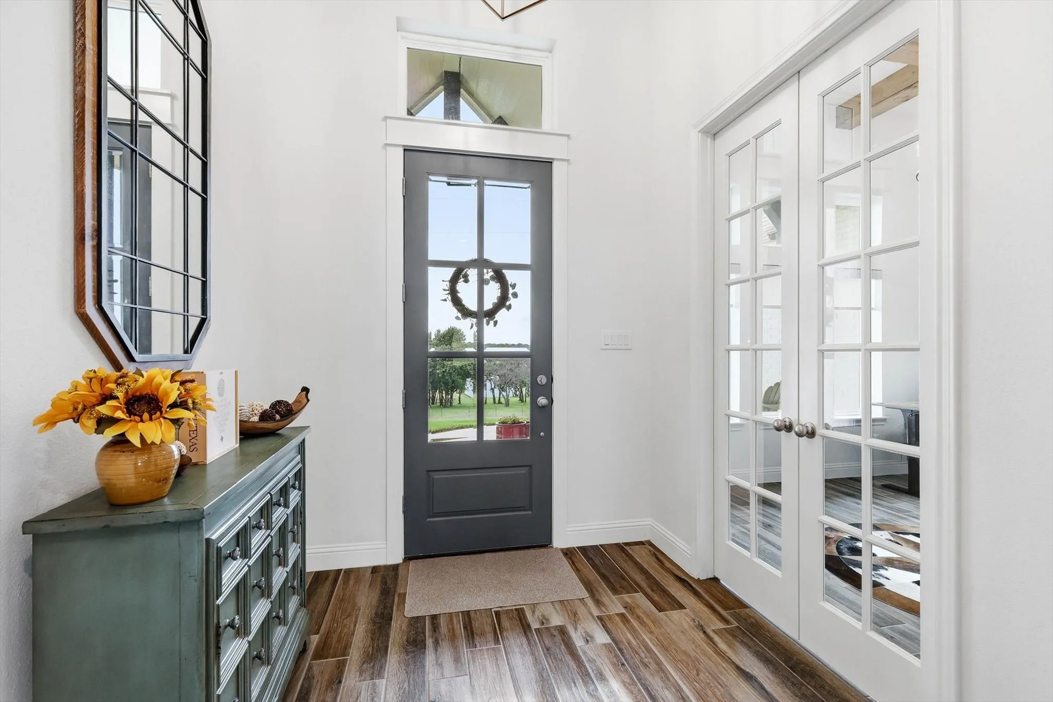 Single Family Residence For Sale in Parker County , 200 Finney Drive, Weatherford, Texas 76085, 4 Bedroom, 3 Bathroom, 3 Garage spaces, 2,644 Sqft, built in 2021, mls#21248029, Real Estate Agent in Weatherford, Homes For Sale in Parker county, Homes For Sale in Weatherford, Realtor in Weatherford Texas, Real Estate Brokerage Independent Realty Texas, Luminita Cordes Realtor