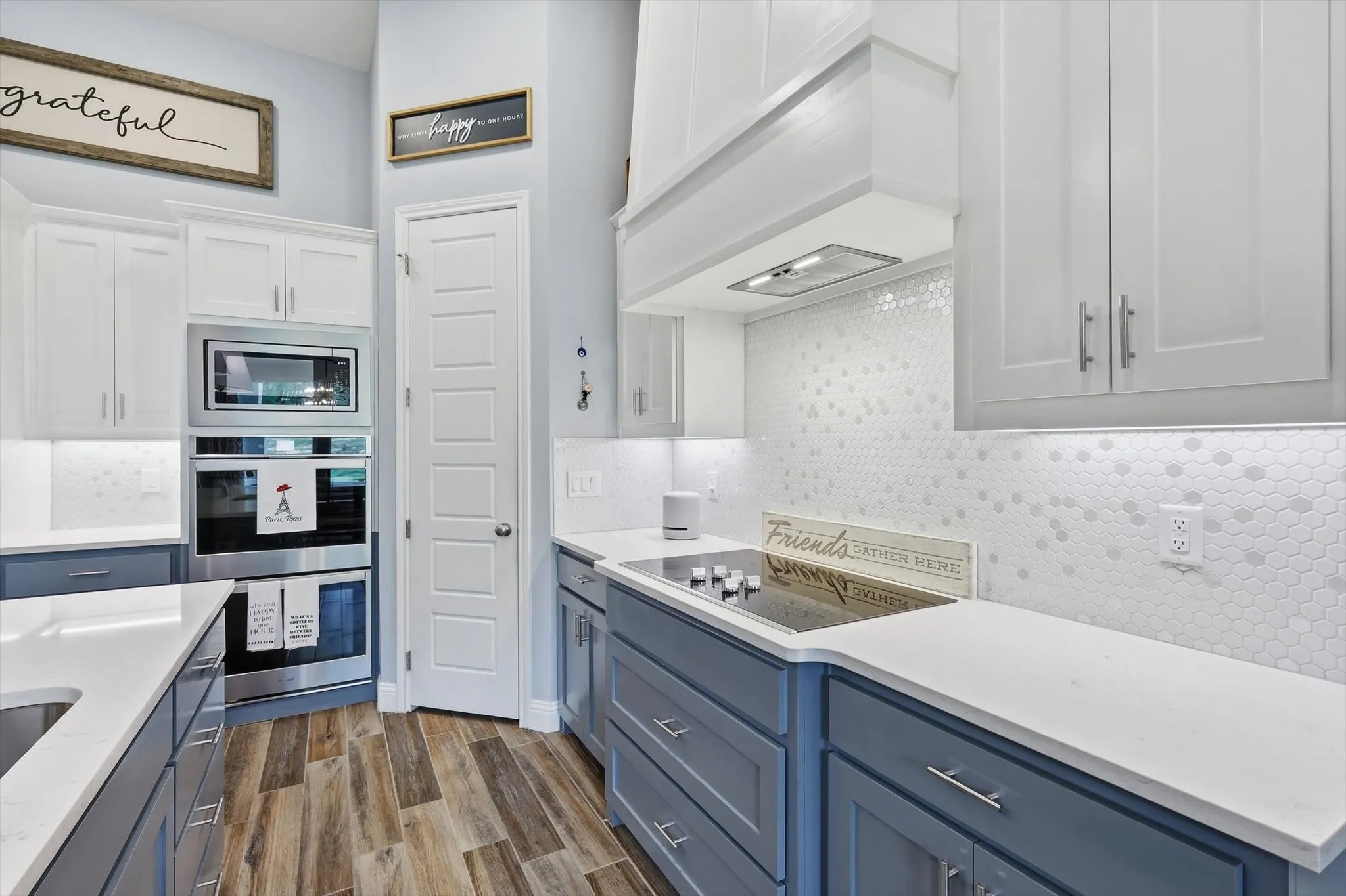 Single Family Residence For Sale in Parker County , 200 Finney Drive, Weatherford, Texas 76085, 4 Bedroom, 3 Bathroom, 3 Garage spaces, 2,644 Sqft, built in 2021, mls#21248029, Real Estate Agent in Weatherford, Homes For Sale in Parker county, Homes For Sale in Weatherford, Realtor in Weatherford Texas, Real Estate Brokerage Independent Realty Texas, Luminita Cordes Realtor