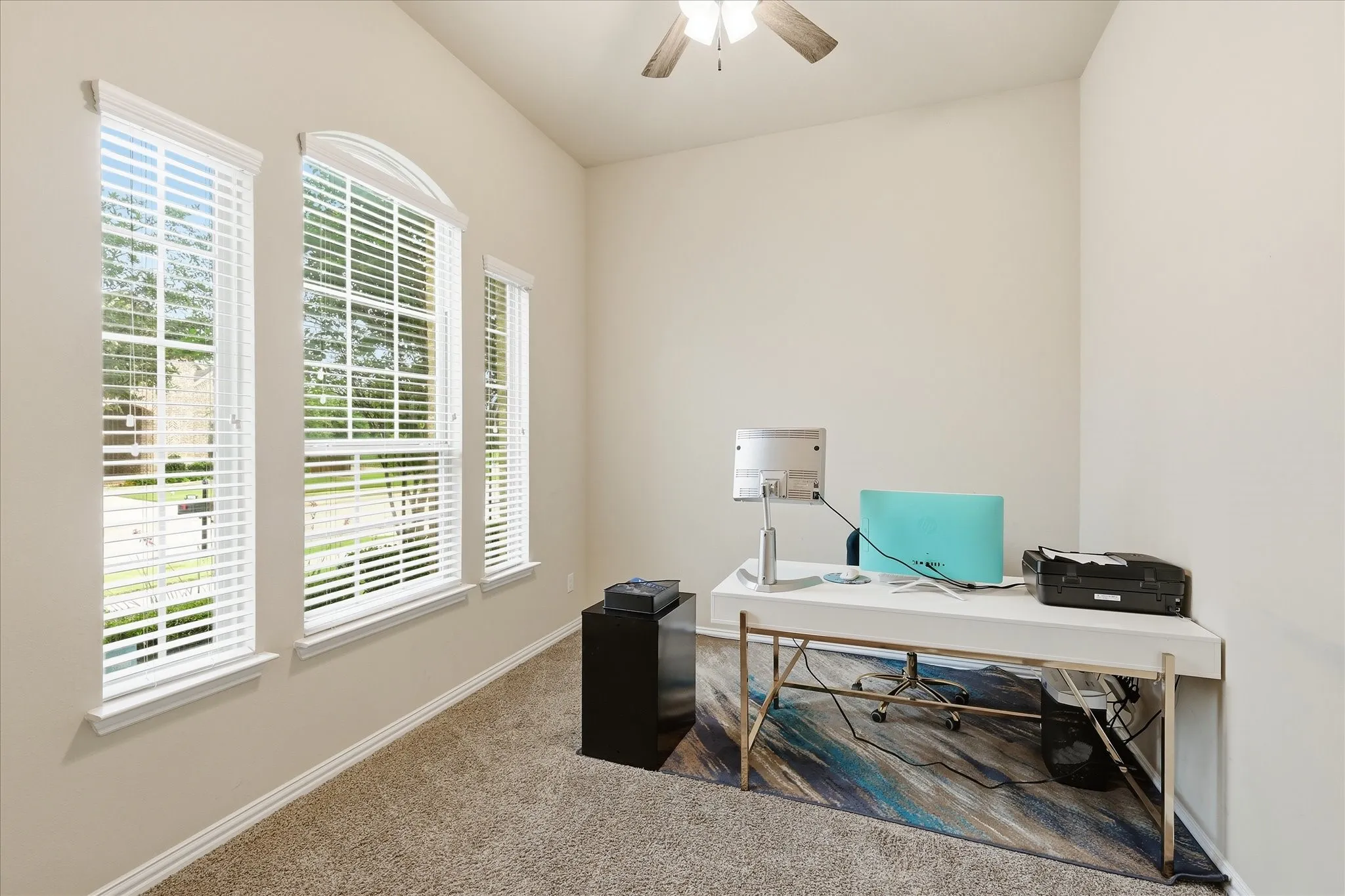 Single Family Residence For Sale in Denton County , 215 Equestrian Road, Hickory Creek, Texas 75065, 3 Bedroom, 2 Bathroom, 3 Garage spaces, 2,196 Sqft, built in 2017, Preowned, mls#21248317, Real Estate Agent in Hickory Creek, Homes For Sale in Denton county, Homes For Sale in Hickory Creek, Realtor in Hickory Creek Texas, Real Estate Brokerage Independent Realty Texas, Luminita Cordes Realtor
