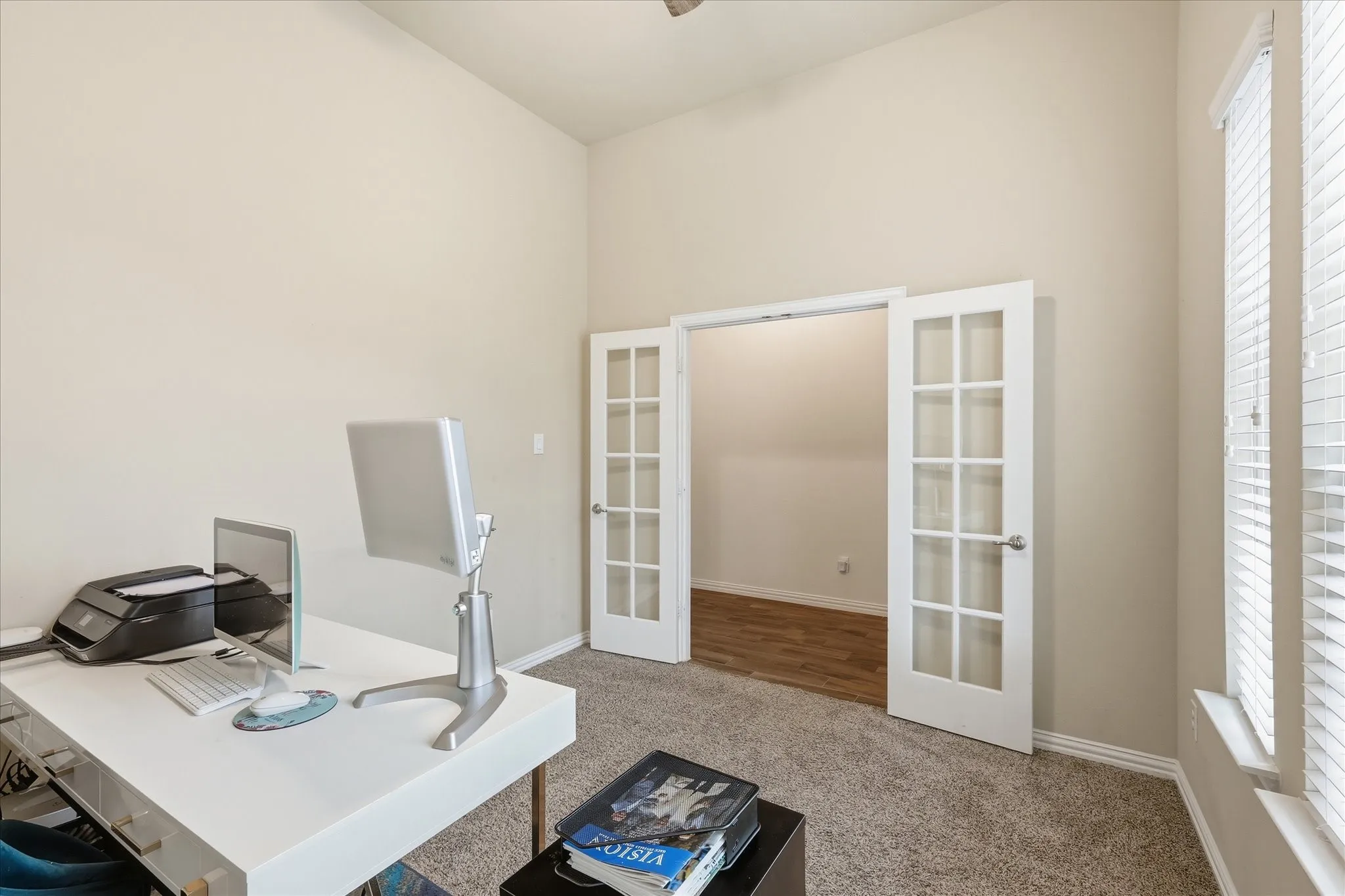Single Family Residence For Sale in Denton County , 215 Equestrian Road, Hickory Creek, Texas 75065, 3 Bedroom, 2 Bathroom, 3 Garage spaces, 2,196 Sqft, built in 2017, Preowned, mls#21248317, Real Estate Agent in Hickory Creek, Homes For Sale in Denton county, Homes For Sale in Hickory Creek, Realtor in Hickory Creek Texas, Real Estate Brokerage Independent Realty Texas, Luminita Cordes Realtor
