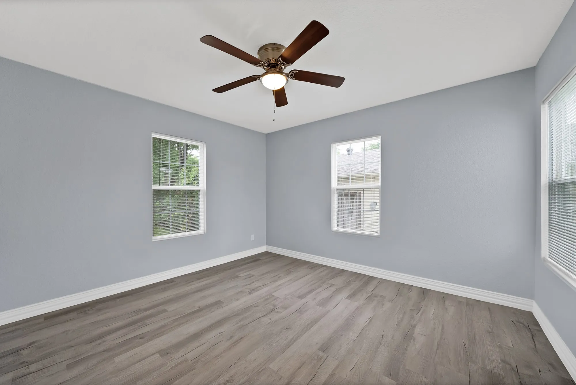 Single Family Residence For Sale in Tarrant County , 3449 Gordon Avenue, Fort Worth, Texas 76110, 3 Bedroom, 1 Bathroom, Garage spaces, 1,100 Sqft, built in 1950, mls#21247381, Real Estate Agent in Fort Worth, Homes For Sale in Tarrant county, Homes For Sale in Fort Worth, Realtor in Fort Worth Texas, Real Estate Brokerage Independent Realty Texas, Luminita Cordes Realtor
