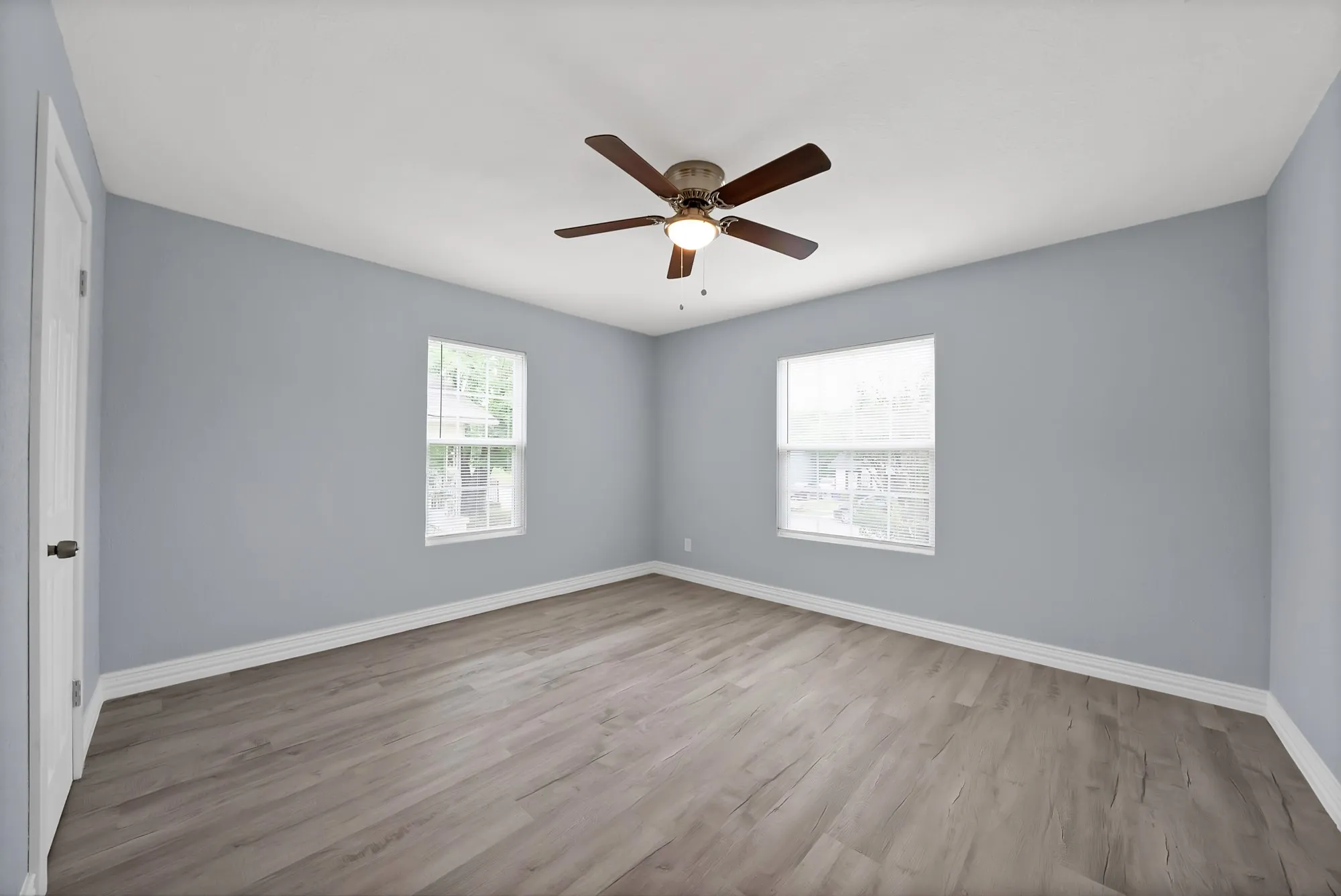 Single Family Residence For Sale in Tarrant County , 3449 Gordon Avenue, Fort Worth, Texas 76110, 3 Bedroom, 1 Bathroom, Garage spaces, 1,100 Sqft, built in 1950, mls#21247381, Real Estate Agent in Fort Worth, Homes For Sale in Tarrant county, Homes For Sale in Fort Worth, Realtor in Fort Worth Texas, Real Estate Brokerage Independent Realty Texas, Luminita Cordes Realtor