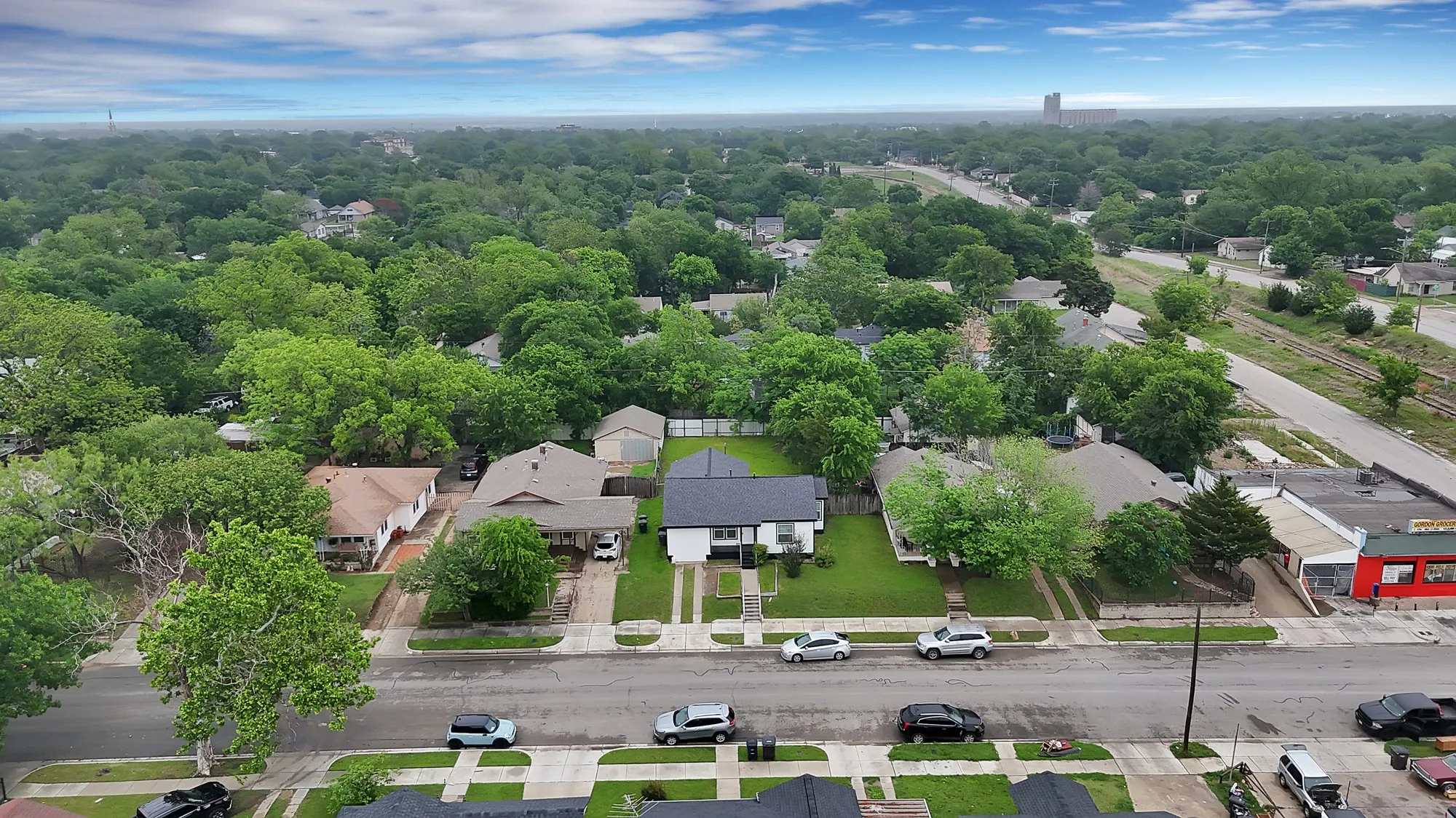 Single Family Residence For Sale in Tarrant County , 3449 Gordon Avenue, Fort Worth, Texas 76110, 3 Bedroom, 1 Bathroom, Garage spaces, 1,100 Sqft, built in 1950, mls#21247381, Real Estate Agent in Fort Worth, Homes For Sale in Tarrant county, Homes For Sale in Fort Worth, Realtor in Fort Worth Texas, Real Estate Brokerage Independent Realty Texas, Luminita Cordes Realtor