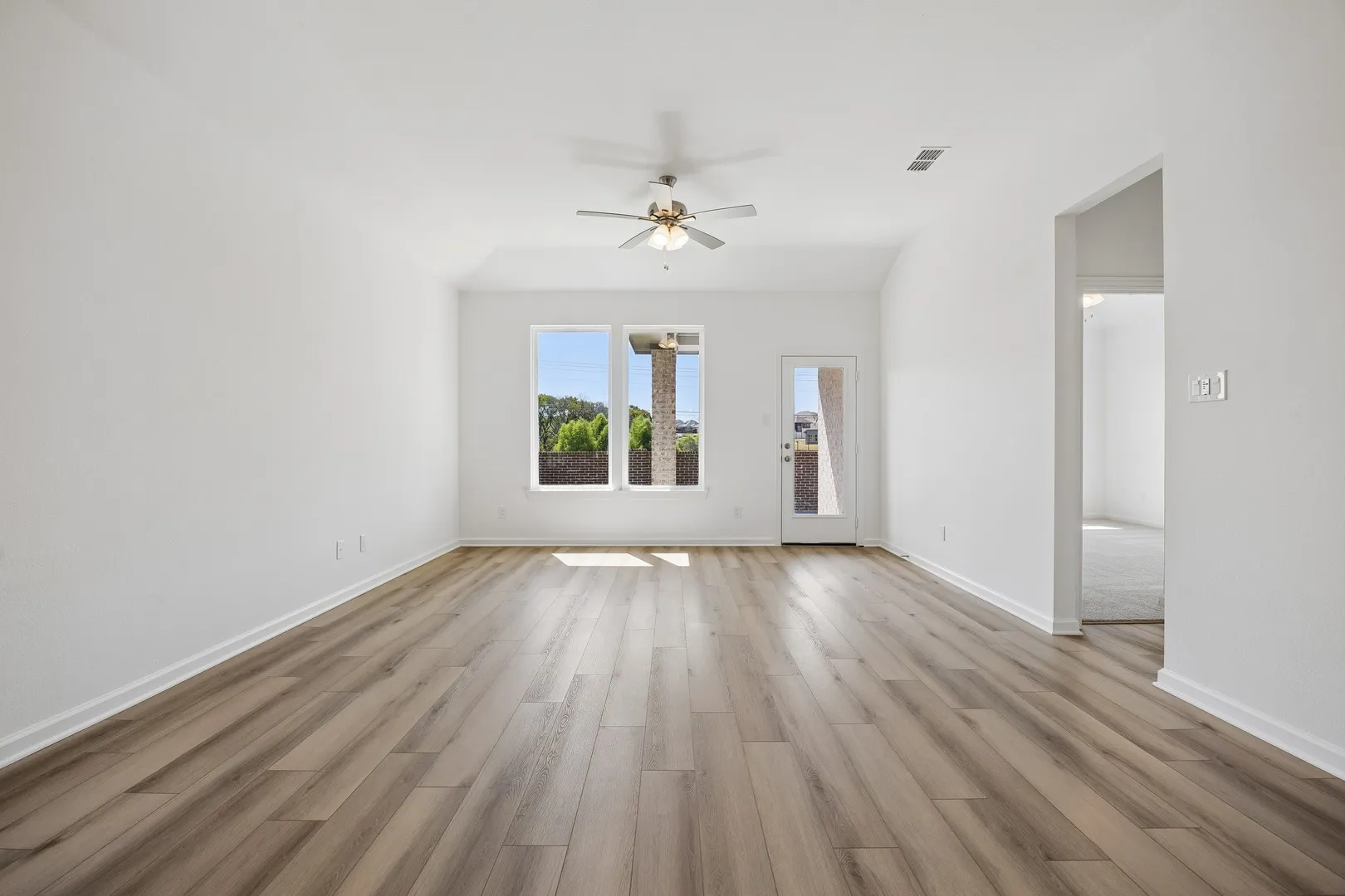 Single Family Residence For Sale in Kaufman County , 1021 Handel Road, Forney, Texas 75126, 3 Bedroom, 2 Bathroom, 2 Garage spaces, 1,574 Sqft, built in 2025, New Construction - Incomplete, mls#21250162, Real Estate Agent in Forney, Homes For Sale in Kaufman county, Homes For Sale in Forney, Realtor in Forney Texas, Real Estate Brokerage Independent Realty Texas, Luminita Cordes Realtor