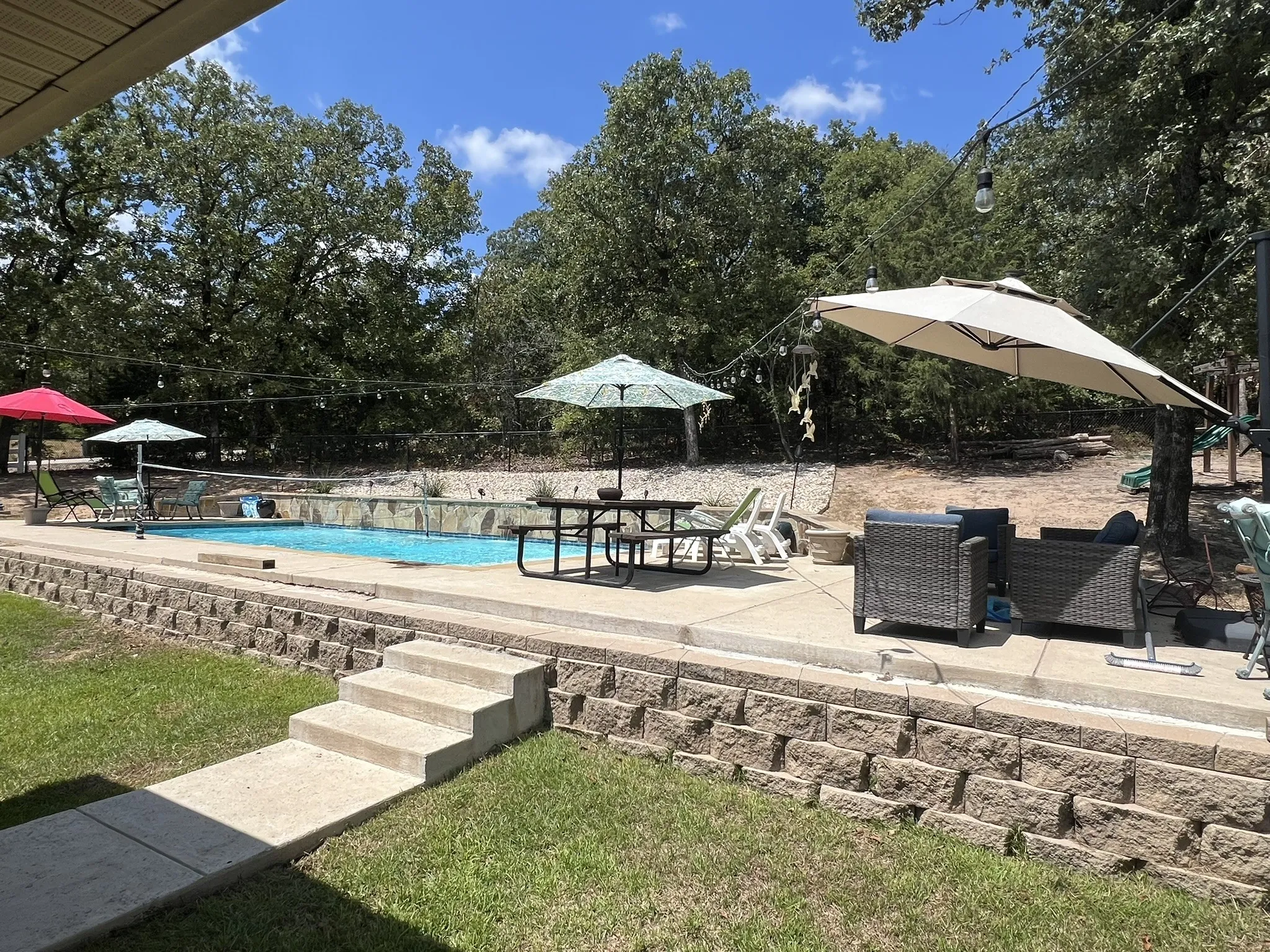 Single Family Residence For Sale in Wood County , 110 CR 2258, Mineola, Texas 75773, 3 Bedrooms, 2 Bathrooms, 2 Garage spaces, 2,033 Sqft, built in 2010, Price $419,000, mls#21250192, Real Estate Agent in Mineola, Homes For Sale in Wood county, Homes For Sale in Mineola, Realtor in Mineola Texas, Real Estate Brokerage Independent Realty Texas, Luminita Cordes Realtor