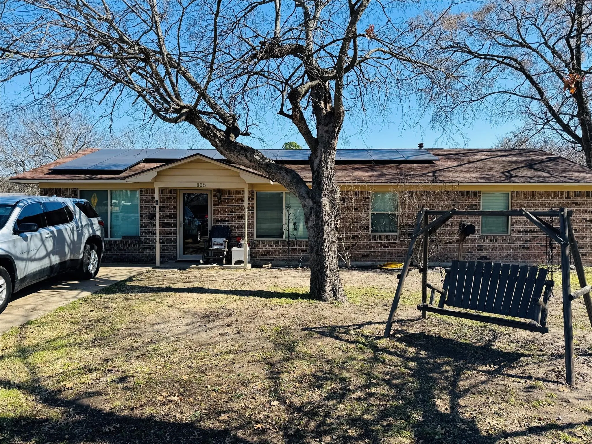 Single Family Residence For Sale in Kaufman County , 305 S 1st Street, Crandall, Texas 75114, 3 Bedrooms, 3 Bathrooms, Garage spaces, 1,968 Sqft, built in 1971, Price $265,999, mls#21250202, Real Estate Agent in Crandall, Homes For Sale in Kaufman county, Homes For Sale in Crandall, Realtor in Crandall Texas, Real Estate Brokerage Independent Realty Texas, Luminita Cordes Realtor