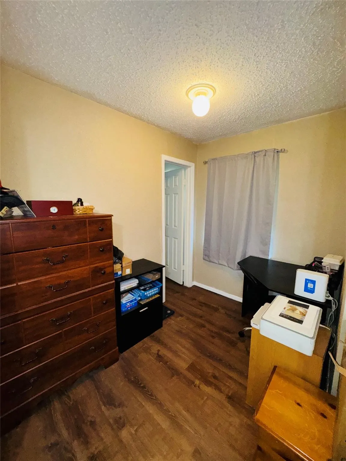 Single Family Residence For Sale in Kaufman County , 305 S 1st Street, Crandall, Texas 75114, 3 Bedrooms, 3 Bathrooms, Garage spaces, 1,968 Sqft, built in 1971, Price $265,999, mls#21250202, Real Estate Agent in Crandall, Homes For Sale in Kaufman county, Homes For Sale in Crandall, Realtor in Crandall Texas, Real Estate Brokerage Independent Realty Texas, Luminita Cordes Realtor