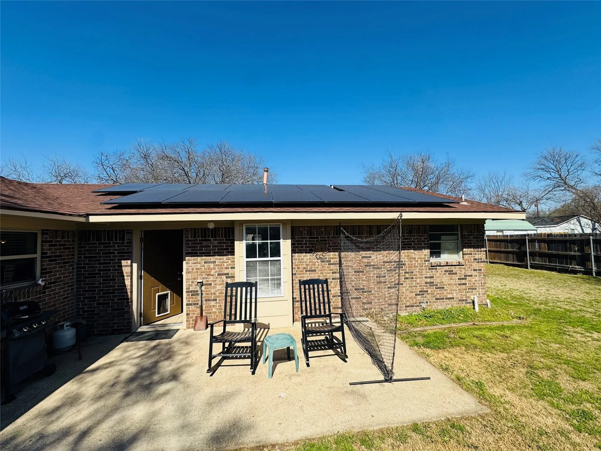Single Family Residence For Sale in Kaufman County , 305 S 1st Street, Crandall, Texas 75114, 3 Bedrooms, 3 Bathrooms, Garage spaces, 1,968 Sqft, built in 1971, Price $265,999, mls#21250202, Real Estate Agent in Crandall, Homes For Sale in Kaufman county, Homes For Sale in Crandall, Realtor in Crandall Texas, Real Estate Brokerage Independent Realty Texas, Luminita Cordes Realtor
