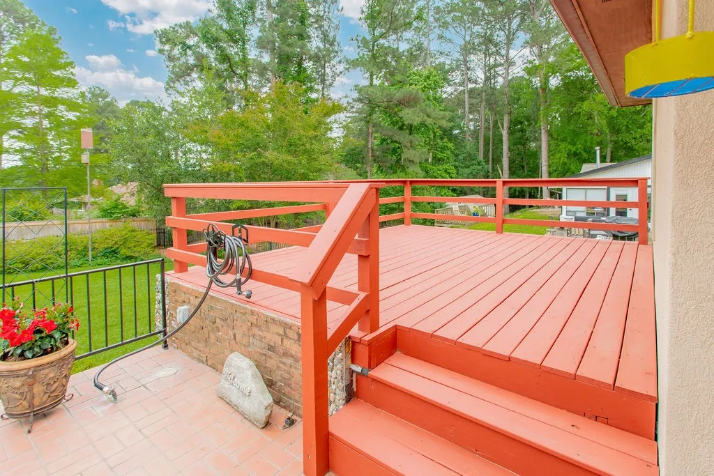 Single Family Residence For Sale in Smith County , 1363 Bridle Path Lane, Hideaway, Texas 75771, 3 Bedrooms, 2 Bathrooms, 2 Garage spaces, 2,300 Sqft, built in 1992, Preowned, Price $515,000, mls#21250218, Real Estate Agent in Hideaway, Homes For Sale in Smith county, Homes For Sale in Hideaway, Realtor in Hideaway Texas, Real Estate Brokerage Independent Realty Texas, Luminita Cordes Realtor