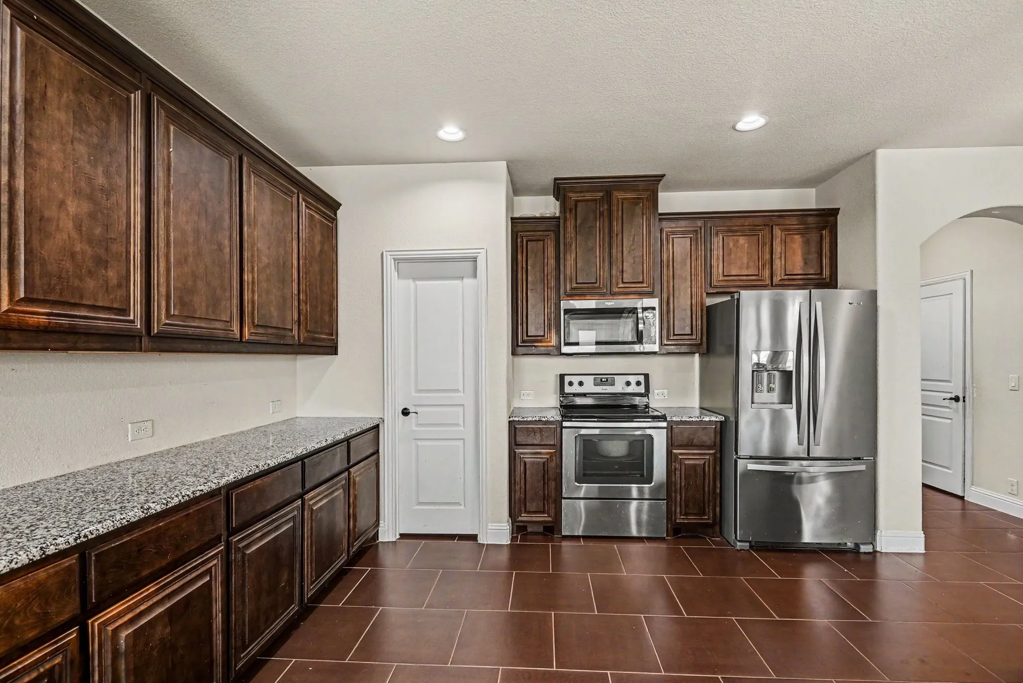 Single Family Residence For Sale in Parker County , 828 Sunflower Court, Aledo, Texas 76008, 6 Bedroom, 4 Bathroom, 2 Garage spaces, 3,269 Sqft, built in 2016, mls#21250158, Real Estate Agent in Aledo, Homes For Sale in Parker county, Homes For Sale in Aledo, Realtor in Aledo Texas, Real Estate Brokerage Independent Realty Texas, Luminita Cordes Realtor