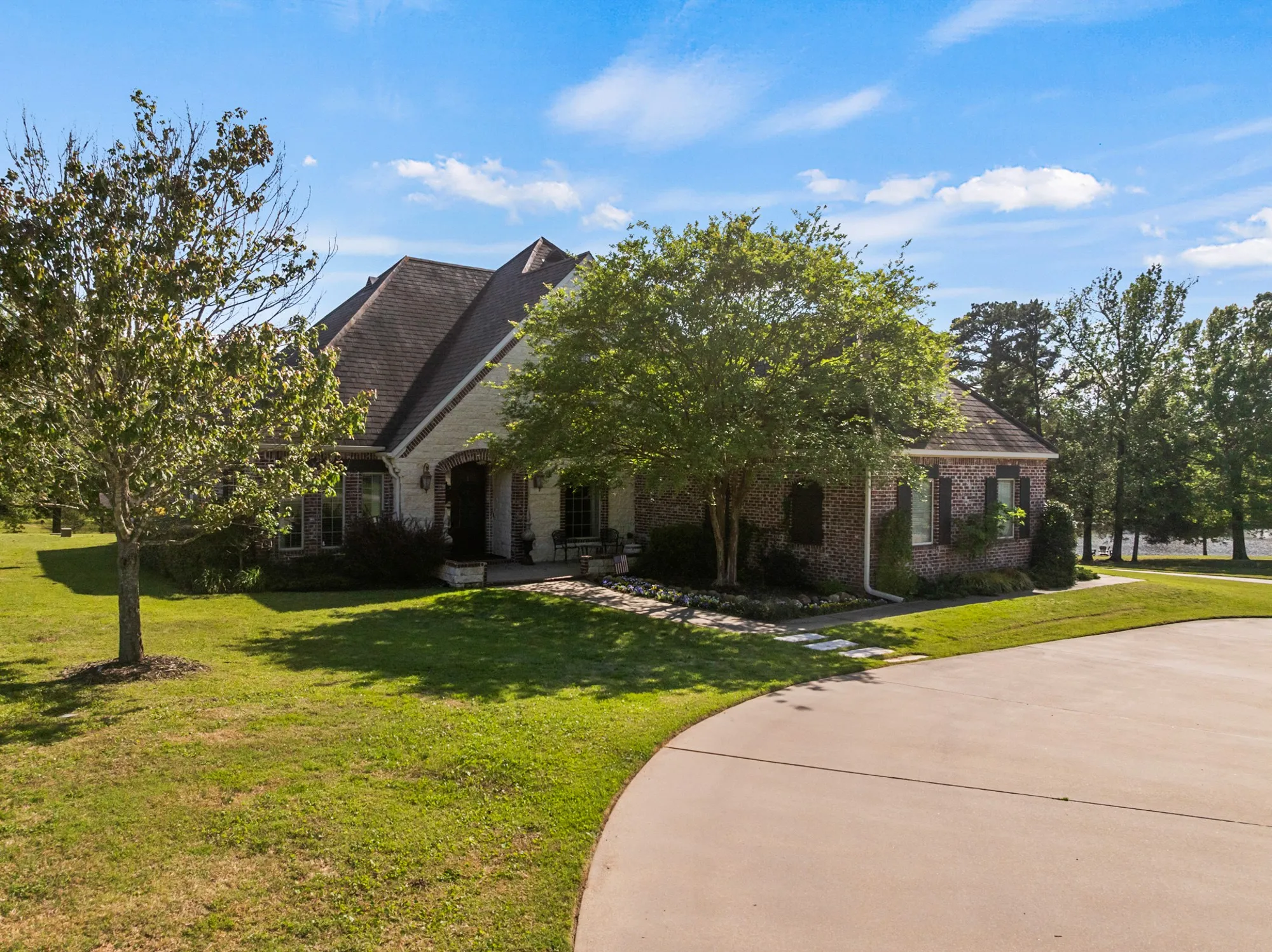 Farm For Sale in Camp County , 6 County Road 1215, Pittsburg, Texas 75686, 4 Bedroom, 4 Bathroom, 2 Garage spaces, 3,880 Sqft, built in 2006, mls#21249788, Real Estate Agent in Pittsburg, Homes For Sale in Camp county, Homes For Sale in Pittsburg, Realtor in Pittsburg Texas, Real Estate Brokerage Independent Realty Texas, Luminita Cordes Realtor