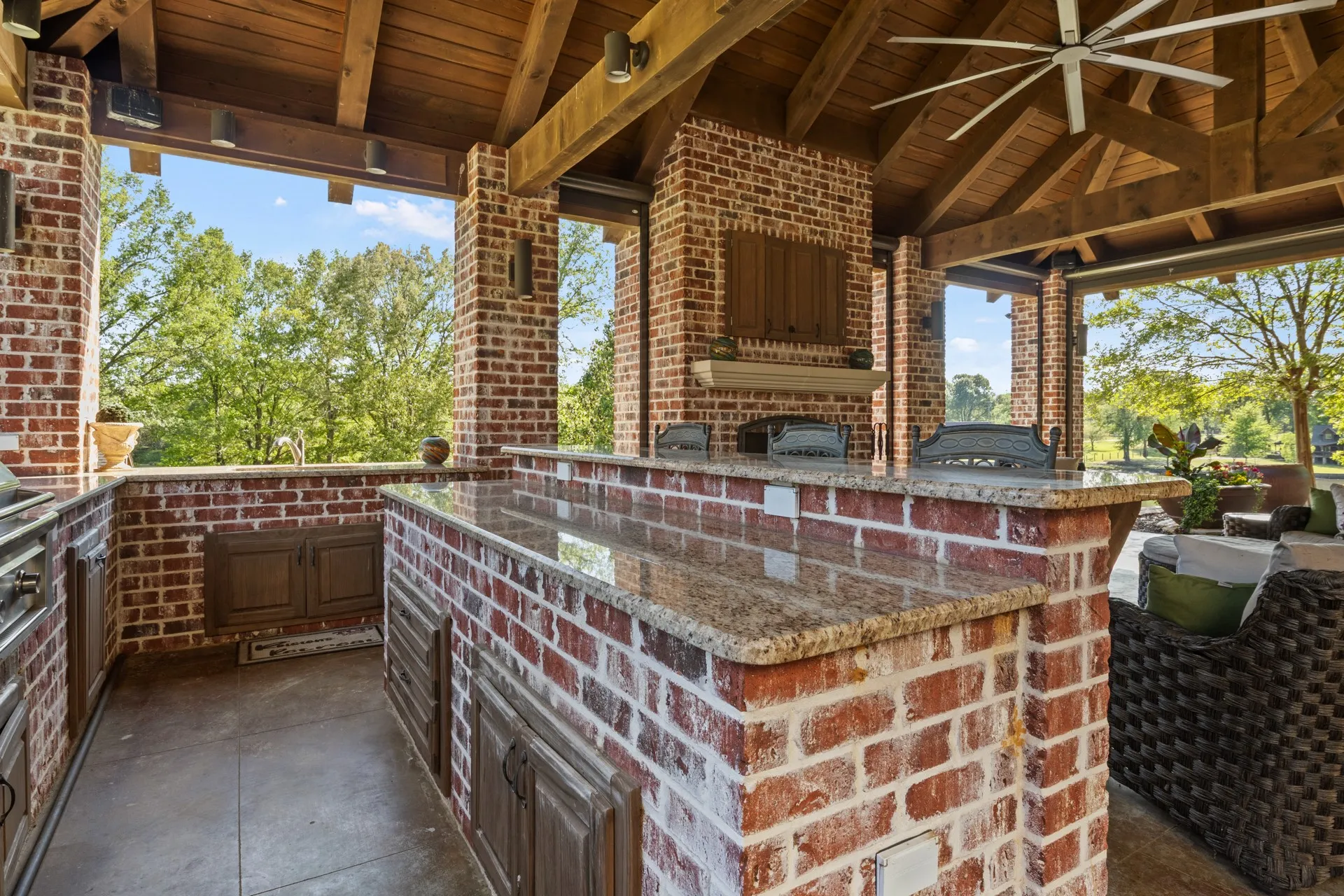 Farm For Sale in Camp County , 6 County Road 1215, Pittsburg, Texas 75686, 4 Bedroom, 4 Bathroom, 2 Garage spaces, 3,880 Sqft, built in 2006, mls#21249788, Real Estate Agent in Pittsburg, Homes For Sale in Camp county, Homes For Sale in Pittsburg, Realtor in Pittsburg Texas, Real Estate Brokerage Independent Realty Texas, Luminita Cordes Realtor