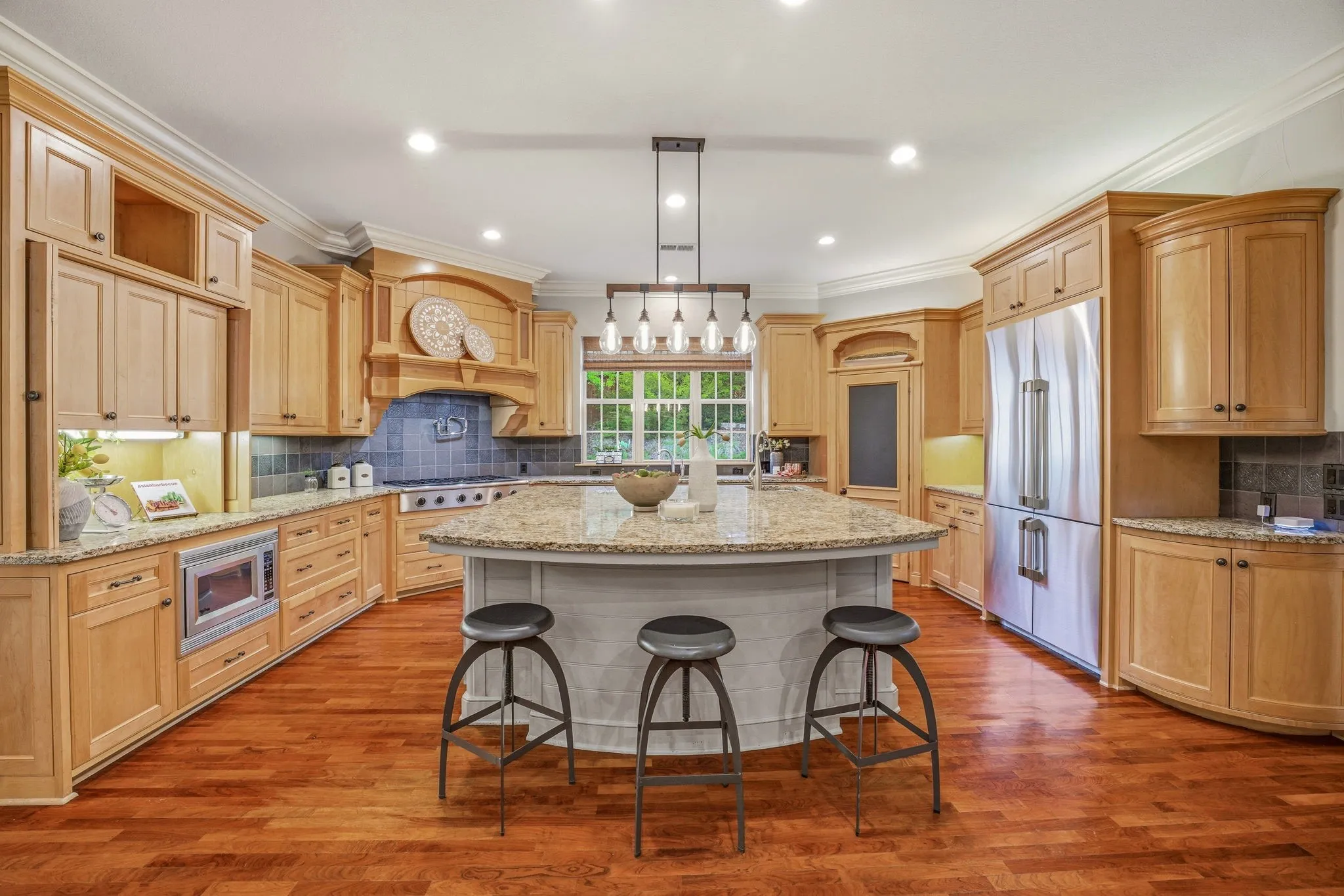 Large Kitchen