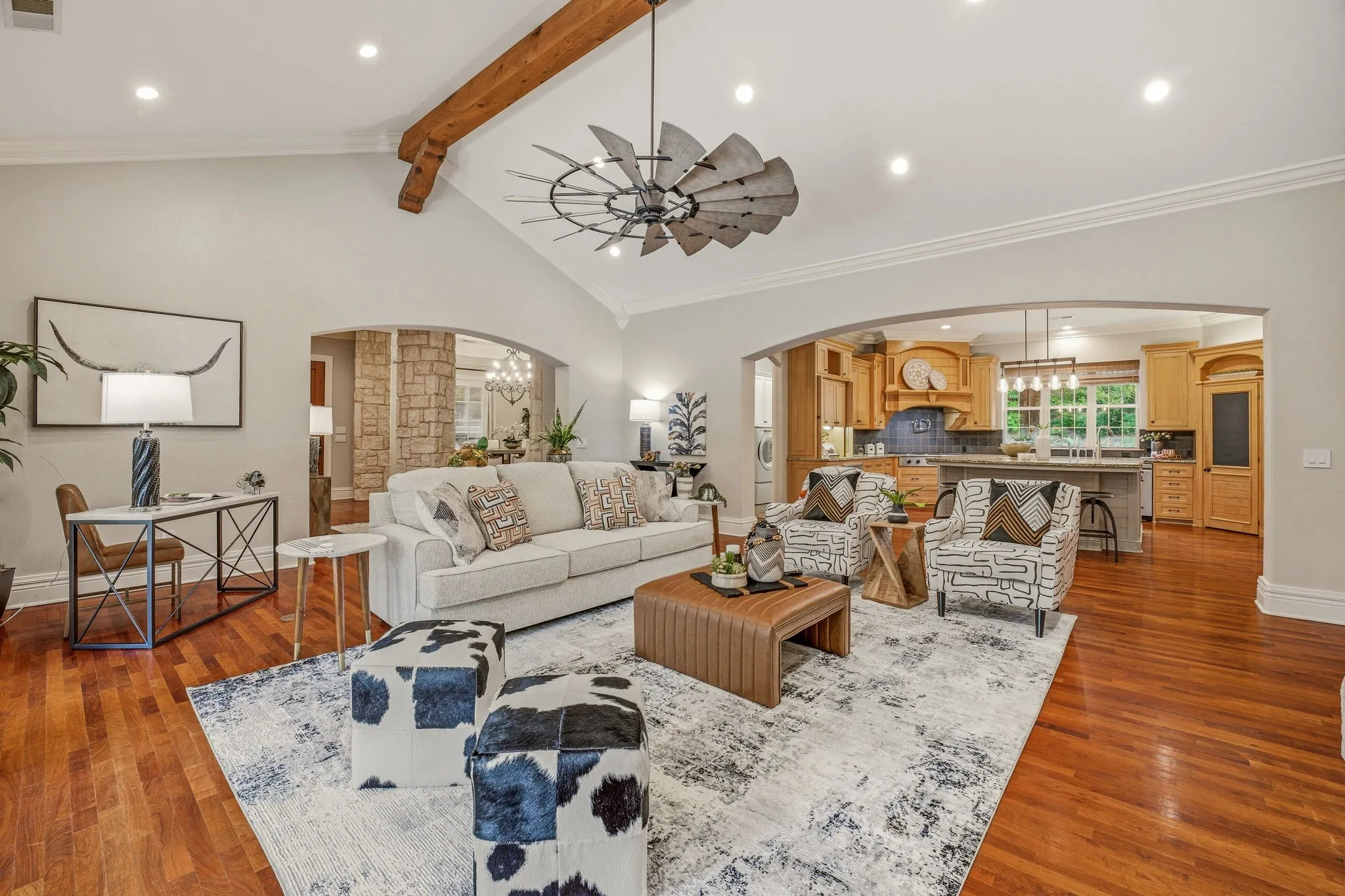 Single Family Residence For Sale in Denton County , 6436 Valley Creek, Pilot Point, Texas 76258, 3 Bedroom, 5 Bathroom, 3 Garage spaces, 3,878 Sqft, built in 2002, mls#21249927, Real Estate Agent in Pilot Point, Homes For Sale in Denton county, Homes For Sale in Pilot Point, Realtor in Pilot Point Texas, Real Estate Brokerage Independent Realty Texas, Luminita Cordes Realtor