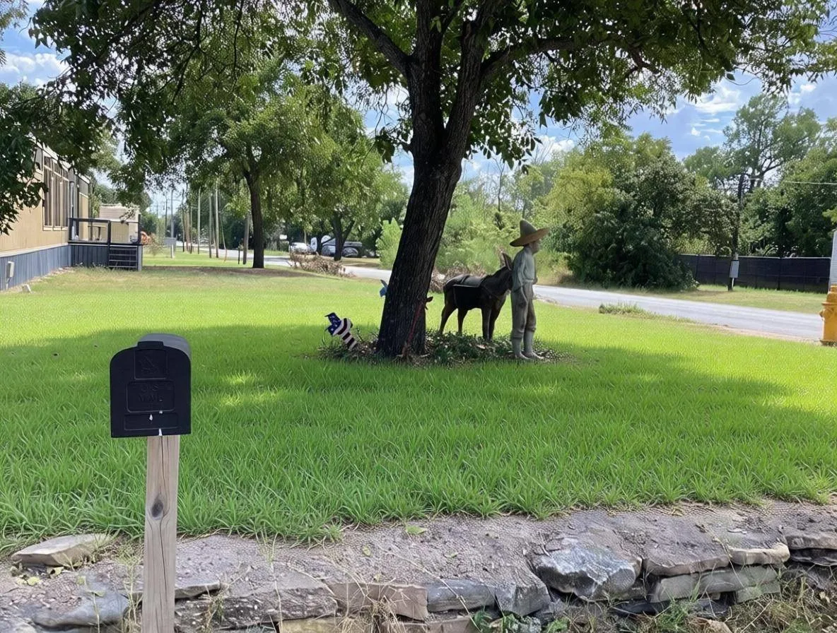 Manufactured Home For Sale in Callahan County , 316 N Avenue A, Cross Plains, Texas 76443, 3 Bedroom, 2 Bathroom, Garage spaces, 1,330 Sqft, built in 2019, mls#21250294, Real Estate Agent in Cross Plains, Homes For Sale in Callahan county, Homes For Sale in Cross Plains, Realtor in Cross Plains Texas, Real Estate Brokerage Independent Realty Texas, Luminita Cordes Realtor