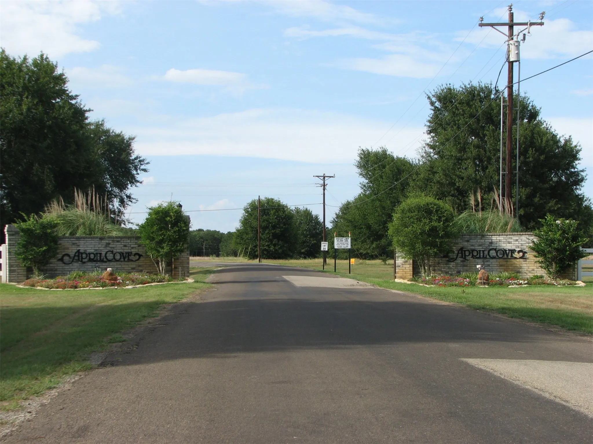 Unimproved Land For Sale in Freestone County , Lot 112 April Cove, Streetman, Texas 75859, 0, 0, Garage spaces, 0 Sqft, built in 0, Price $30,000, mls#21250127, Real Estate Agent in Streetman, Homes For Sale in Freestone county, Homes For Sale in Streetman, Realtor in Streetman Texas, Real Estate Brokerage Independent Realty Texas, Luminita Cordes Realtor