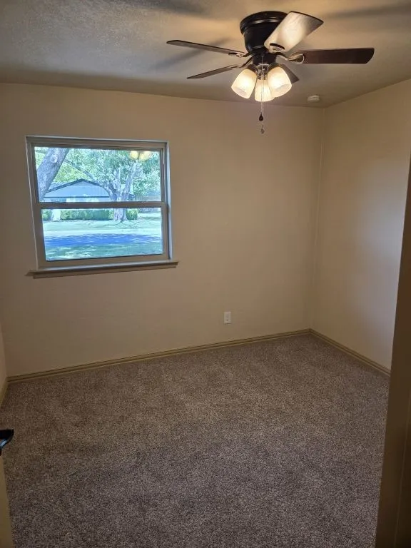 Single Family Residence For Sale in Tarrant County , 7408 Overhill Road, Fort Worth, Texas 76116, 3 Bedrooms, 2 Bathrooms, 2 Garage spaces, 1,449 Sqft, built in 1968, Preowned, Price $350,000, mls#21250272, Real Estate Agent in Fort Worth, Homes For Sale in Tarrant county, Homes For Sale in Fort Worth, Realtor in Fort Worth Texas, Real Estate Brokerage Independent Realty Texas, Luminita Cordes Realtor