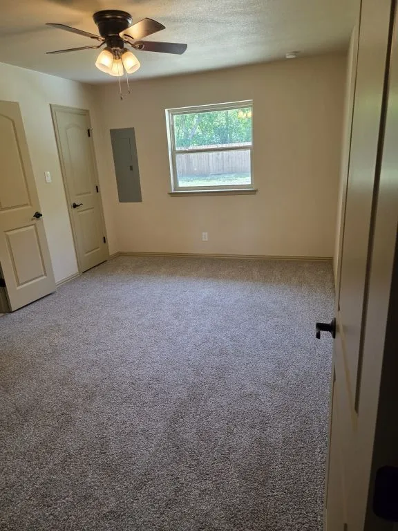 Single Family Residence For Sale in Tarrant County , 7408 Overhill Road, Fort Worth, Texas 76116, 3 Bedrooms, 2 Bathrooms, 2 Garage spaces, 1,449 Sqft, built in 1968, Preowned, Price $350,000, mls#21250272, Real Estate Agent in Fort Worth, Homes For Sale in Tarrant county, Homes For Sale in Fort Worth, Realtor in Fort Worth Texas, Real Estate Brokerage Independent Realty Texas, Luminita Cordes Realtor