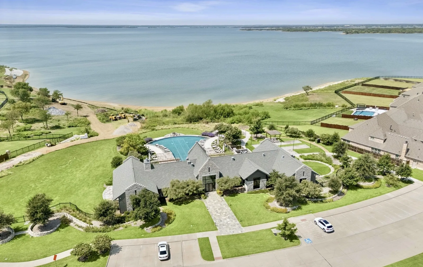 Single Family Residence For Sale in Denton County , 2732 Promenade, The Colony, Texas 75056, 2 Bedroom, 2 Bathroom, 2 Garage spaces, 1,776 Sqft, built in 2019, Preowned, mls#21250118, Real Estate Agent in The Colony, Homes For Sale in Denton county, Homes For Sale in The Colony, Realtor in The Colony Texas, Real Estate Brokerage Independent Realty Texas, Luminita Cordes Realtor