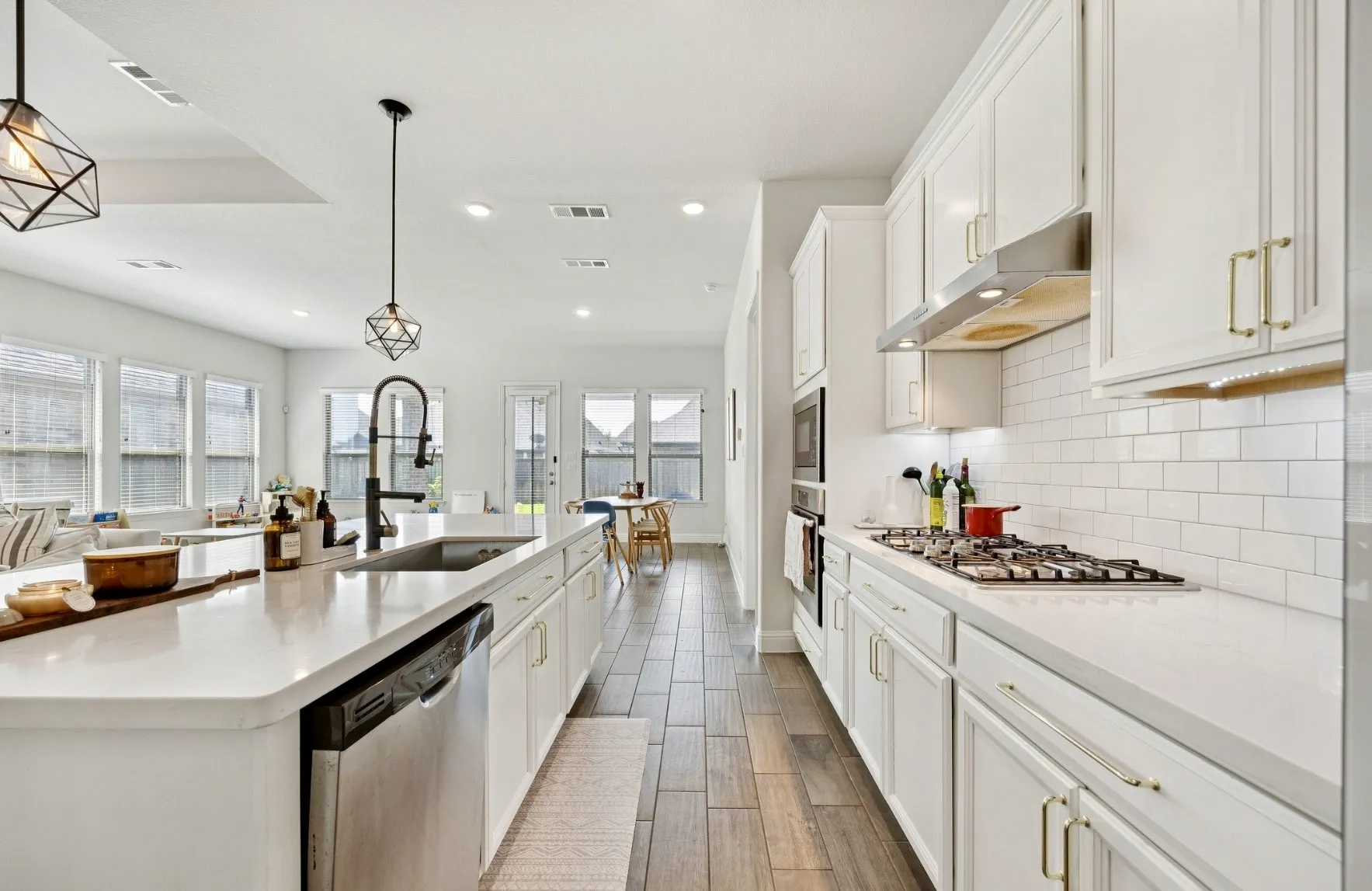 Single Family Residence For Sale in Denton County , 2732 Promenade, The Colony, Texas 75056, 2 Bedroom, 2 Bathroom, 2 Garage spaces, 1,776 Sqft, built in 2019, Preowned, mls#21250118, Real Estate Agent in The Colony, Homes For Sale in Denton county, Homes For Sale in The Colony, Realtor in The Colony Texas, Real Estate Brokerage Independent Realty Texas, Luminita Cordes Realtor