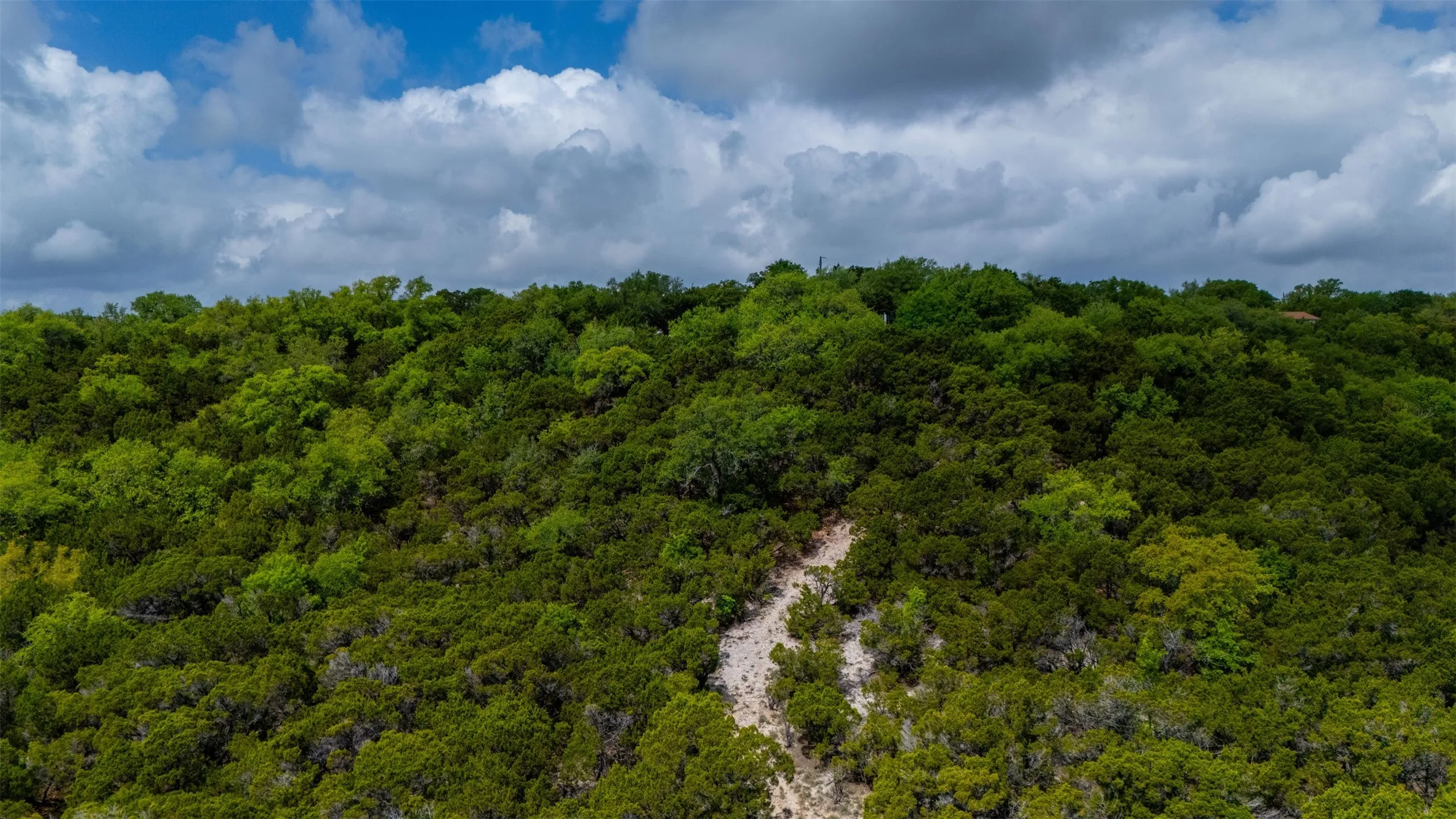 Single Family Residence For Sale in Bosque County , 1037 County Road 1190, Kopperl, Texas 76652, 1 Bedroom, 1 Bathroom, Garage spaces, 432 Sqft, built in 1990, mls#21237403, Real Estate Agent in Kopperl, Homes For Sale in Bosque county, Homes For Sale in Kopperl, Realtor in Kopperl Texas, Real Estate Brokerage Independent Realty Texas, Luminita Cordes Realtor