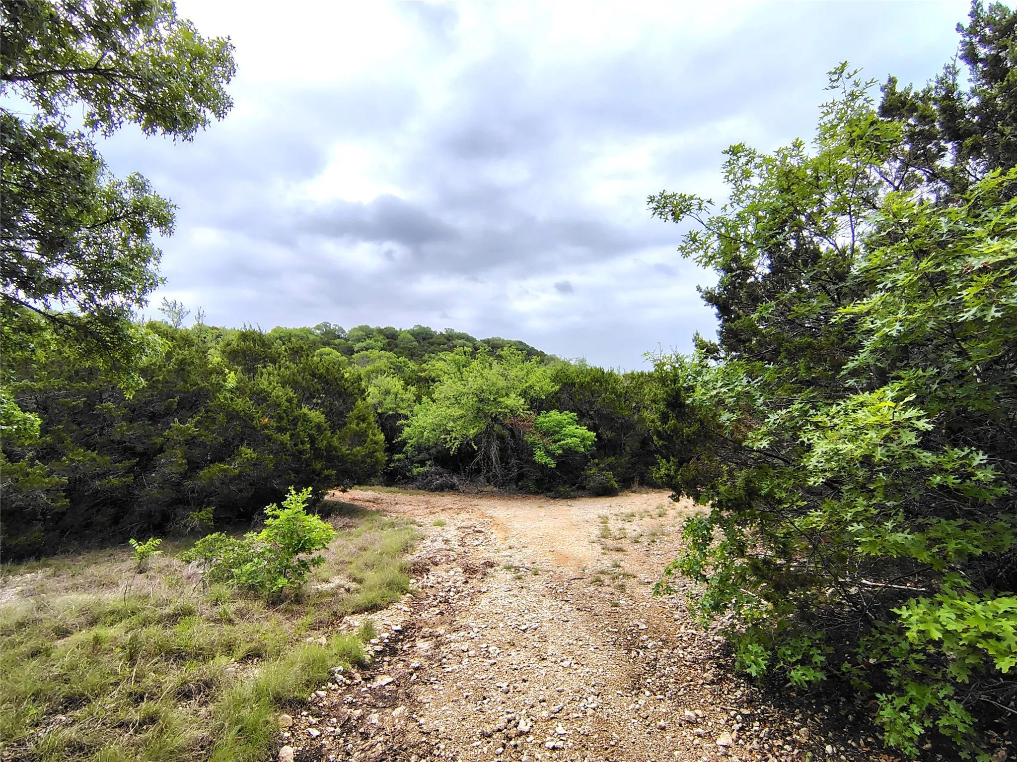 Single Family Residence For Sale in Bosque County , 1037 County Road 1190, Kopperl, Texas 76652, 1 Bedroom, 1 Bathroom, Garage spaces, 432 Sqft, built in 1990, mls#21237403, Real Estate Agent in Kopperl, Homes For Sale in Bosque county, Homes For Sale in Kopperl, Realtor in Kopperl Texas, Real Estate Brokerage Independent Realty Texas, Luminita Cordes Realtor