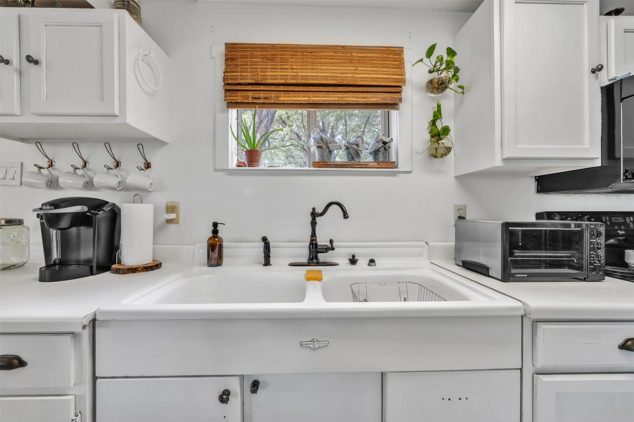 Single Family Residence For Sale in Bosque County , 1037 County Road 1190, Kopperl, Texas 76652, 1 Bedroom, 1 Bathroom, Garage spaces, 432 Sqft, built in 1990, mls#21237403, Real Estate Agent in Kopperl, Homes For Sale in Bosque county, Homes For Sale in Kopperl, Realtor in Kopperl Texas, Real Estate Brokerage Independent Realty Texas, Luminita Cordes Realtor