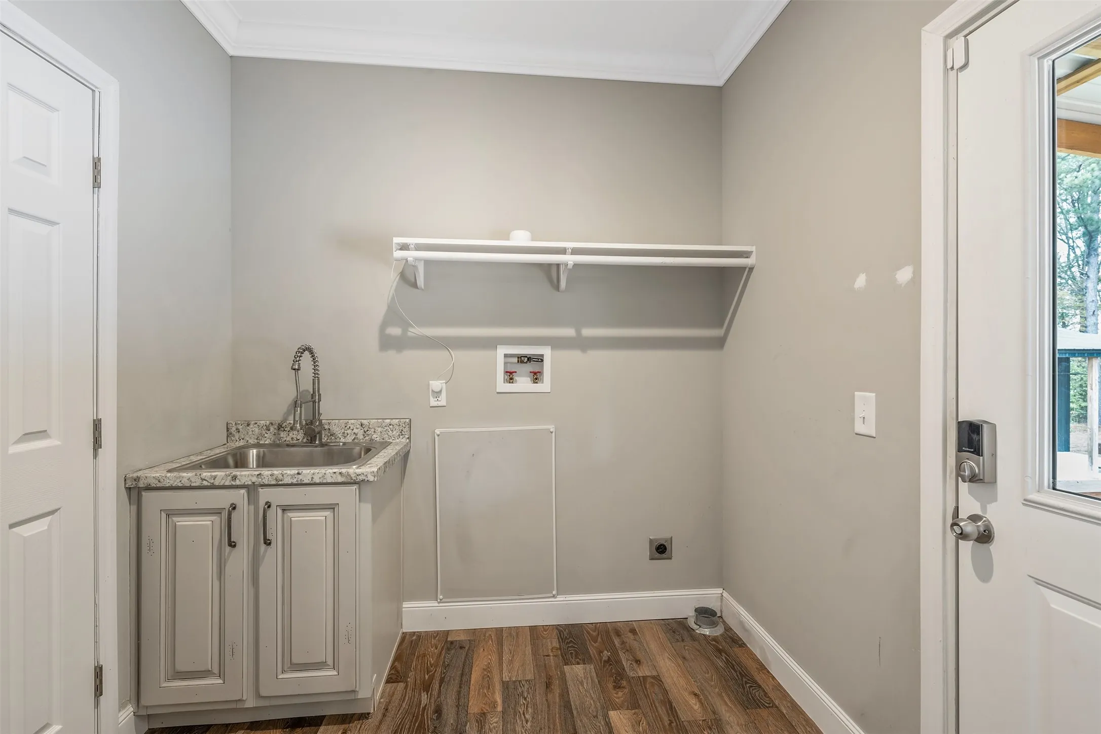 Single Family Residence For Sale in Smith County , 104 Barto Street, Arp, Texas 75750, 4 Bedroom, 3 Bathroom, Garage spaces, 2,418 Sqft, built in 2018, Preowned, mls#21250315, Real Estate Agent in Arp, Homes For Sale in Smith county, Homes For Sale in Arp, Realtor in Arp Texas, Real Estate Brokerage Independent Realty Texas, Luminita Cordes Realtor