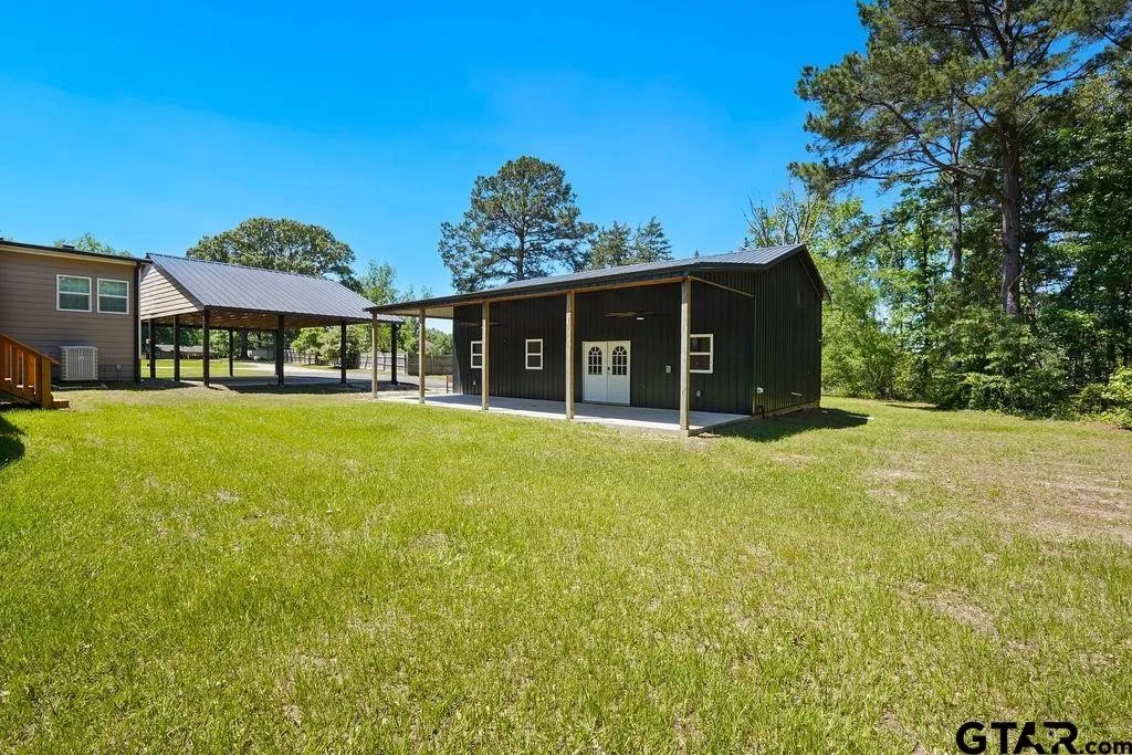 Single Family Residence For Sale in Smith County , 104 Barto Street, Arp, Texas 75750, 4 Bedroom, 3 Bathroom, Garage spaces, 2,418 Sqft, built in 2018, Preowned, mls#21250315, Real Estate Agent in Arp, Homes For Sale in Smith county, Homes For Sale in Arp, Realtor in Arp Texas, Real Estate Brokerage Independent Realty Texas, Luminita Cordes Realtor