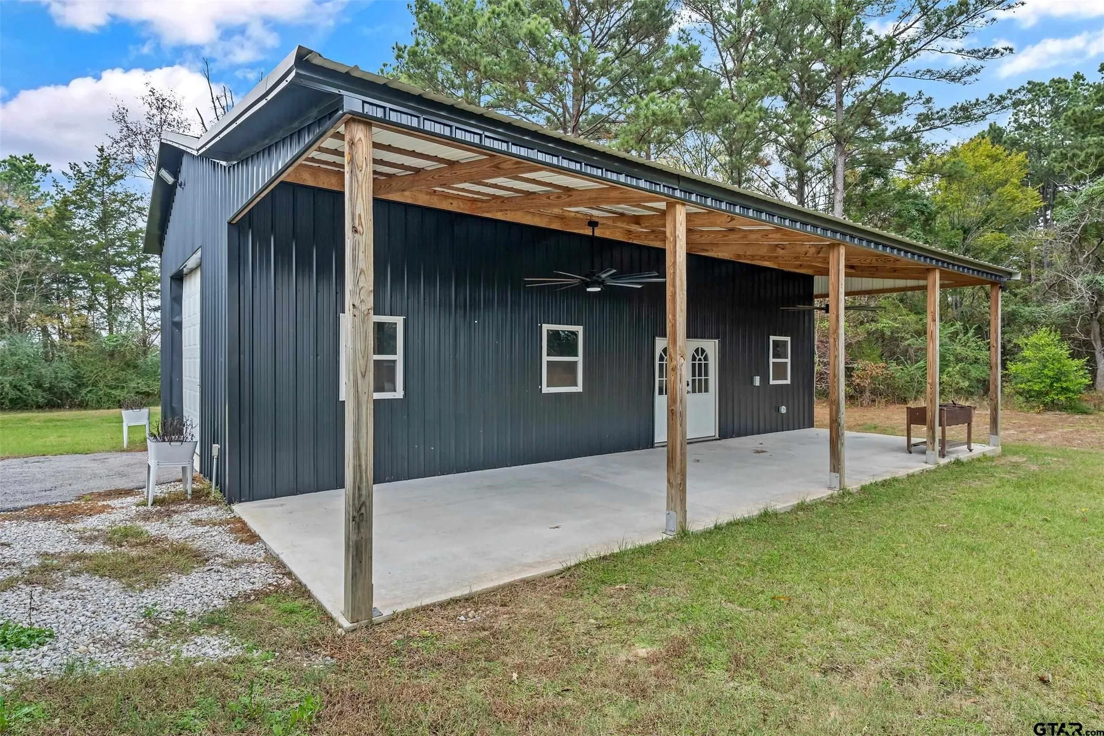 Single Family Residence For Sale in Smith County , 104 Barto Street, Arp, Texas 75750, 4 Bedroom, 3 Bathroom, Garage spaces, 2,418 Sqft, built in 2018, Preowned, mls#21250315, Real Estate Agent in Arp, Homes For Sale in Smith county, Homes For Sale in Arp, Realtor in Arp Texas, Real Estate Brokerage Independent Realty Texas, Luminita Cordes Realtor