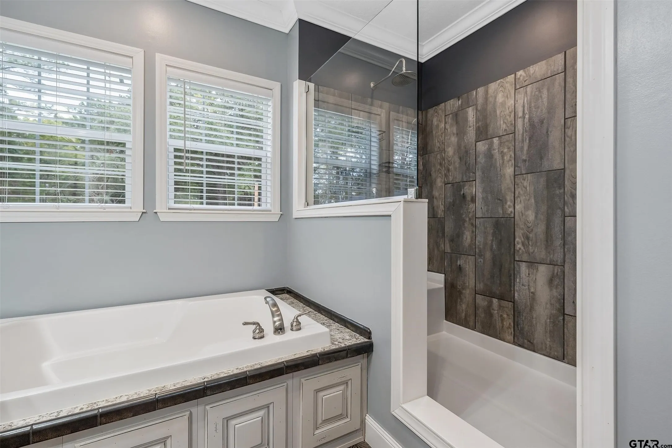Single Family Residence For Sale in Smith County , 104 Barto Street, Arp, Texas 75750, 4 Bedroom, 3 Bathroom, Garage spaces, 2,418 Sqft, built in 2018, Preowned, mls#21250315, Real Estate Agent in Arp, Homes For Sale in Smith county, Homes For Sale in Arp, Realtor in Arp Texas, Real Estate Brokerage Independent Realty Texas, Luminita Cordes Realtor