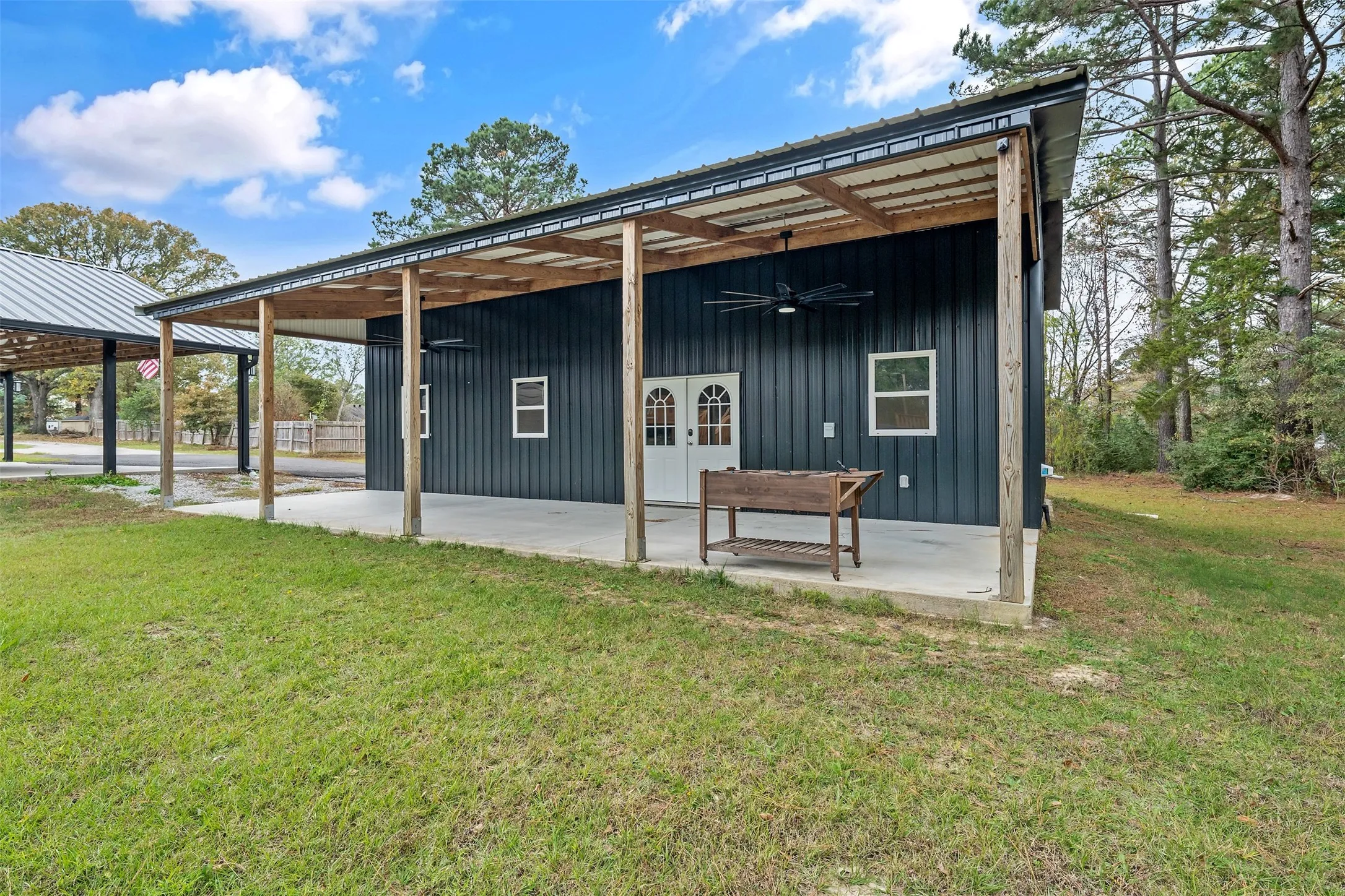 Single Family Residence For Sale in Smith County , 104 Barto Street, Arp, Texas 75750, 4 Bedroom, 3 Bathroom, Garage spaces, 2,418 Sqft, built in 2018, Preowned, mls#21250315, Real Estate Agent in Arp, Homes For Sale in Smith county, Homes For Sale in Arp, Realtor in Arp Texas, Real Estate Brokerage Independent Realty Texas, Luminita Cordes Realtor