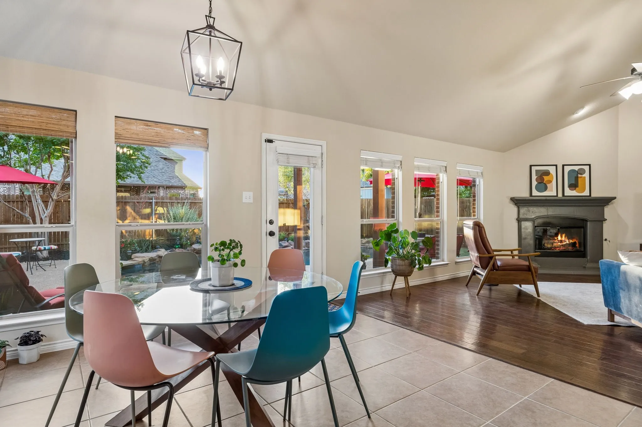 Single Family Residence For Sale in Collin County , 1500 Pillar Bluff Way, Mc Kinney, Texas 75072, 4 Bedroom, 4 Bathroom, 2 Garage spaces, 3,004 Sqft, built in 2010, Preowned, mls#21240218, Real Estate Agent in Mc Kinney, Homes For Sale in Collin county, Homes For Sale in Mc Kinney, Realtor in Mc Kinney Texas, Real Estate Brokerage Independent Realty Texas, Luminita Cordes Realtor