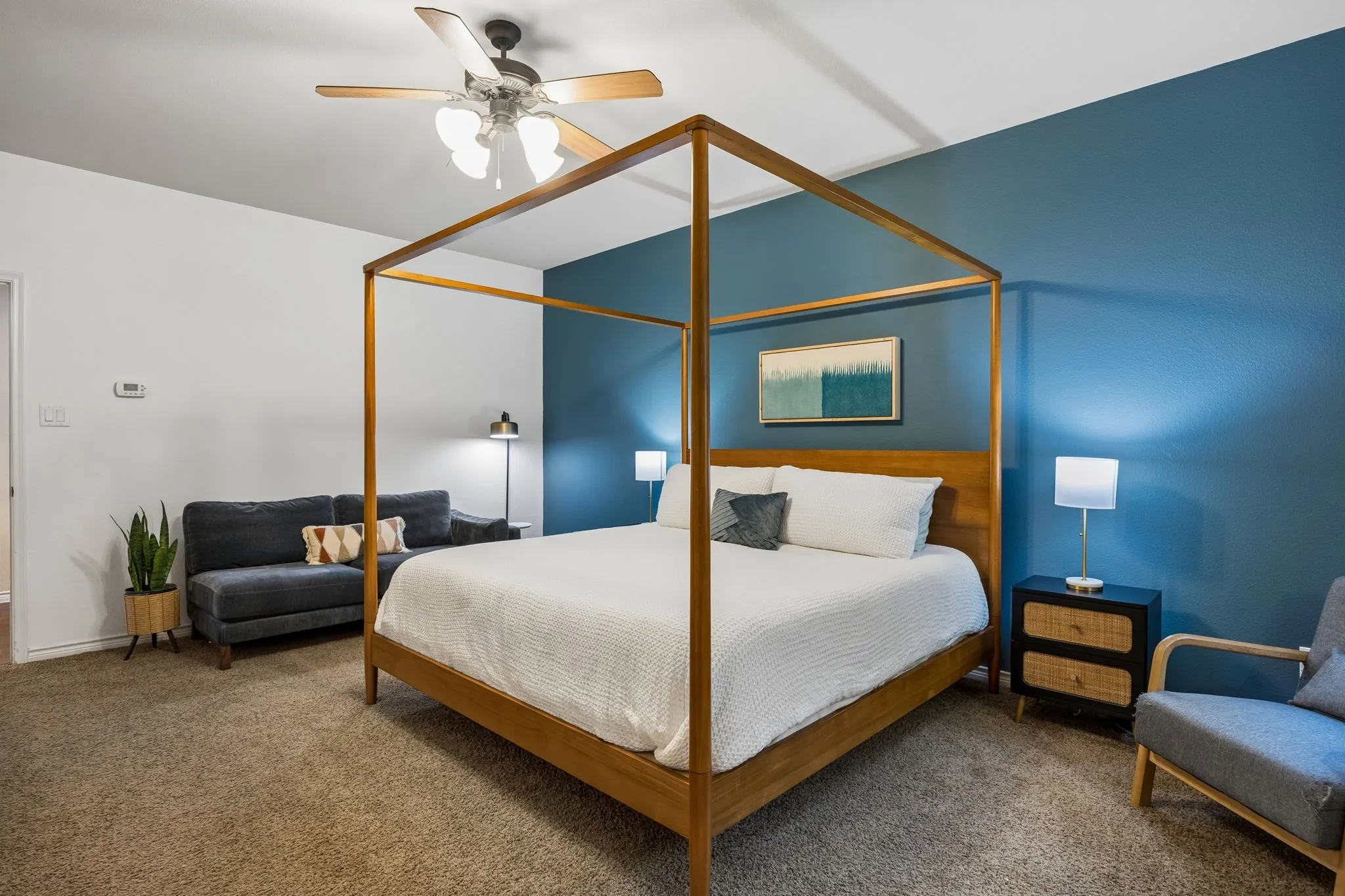 Single Family Residence For Sale in Collin County , 1500 Pillar Bluff Way, Mc Kinney, Texas 75072, 4 Bedroom, 4 Bathroom, 2 Garage spaces, 3,004 Sqft, built in 2010, Preowned, mls#21240218, Real Estate Agent in Mc Kinney, Homes For Sale in Collin county, Homes For Sale in Mc Kinney, Realtor in Mc Kinney Texas, Real Estate Brokerage Independent Realty Texas, Luminita Cordes Realtor