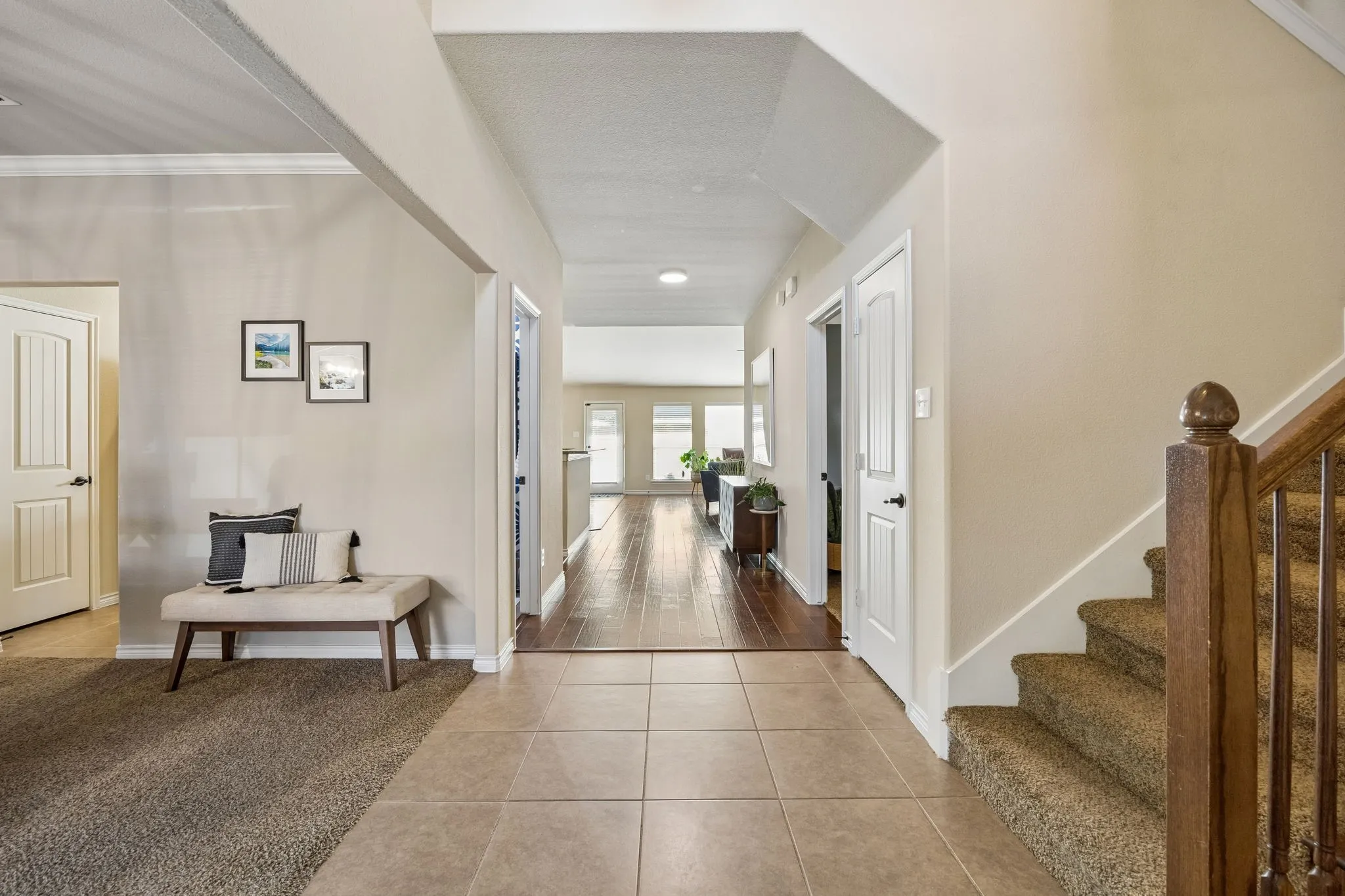 Single Family Residence For Sale in Collin County , 1500 Pillar Bluff Way, Mc Kinney, Texas 75072, 4 Bedroom, 4 Bathroom, 2 Garage spaces, 3,004 Sqft, built in 2010, Preowned, mls#21240218, Real Estate Agent in Mc Kinney, Homes For Sale in Collin county, Homes For Sale in Mc Kinney, Realtor in Mc Kinney Texas, Real Estate Brokerage Independent Realty Texas, Luminita Cordes Realtor