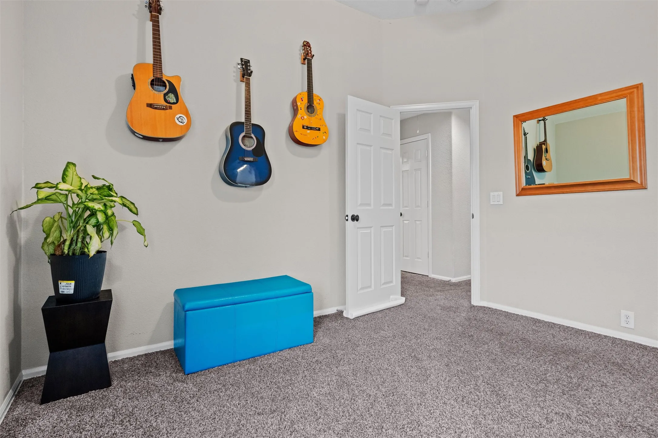 Single Family Residence For Sale in Tarrant County , 2815 S Serrano, Grand Prairie, Texas 75054, 4 Bedroom, 3 Bathroom, 2 Garage spaces, 2,852 Sqft, built in 2006, mls#21249990, Real Estate Agent in Grand Prairie, Homes For Sale in Tarrant county, Homes For Sale in Grand Prairie, Realtor in Grand Prairie Texas, Real Estate Brokerage Independent Realty Texas, Luminita Cordes Realtor