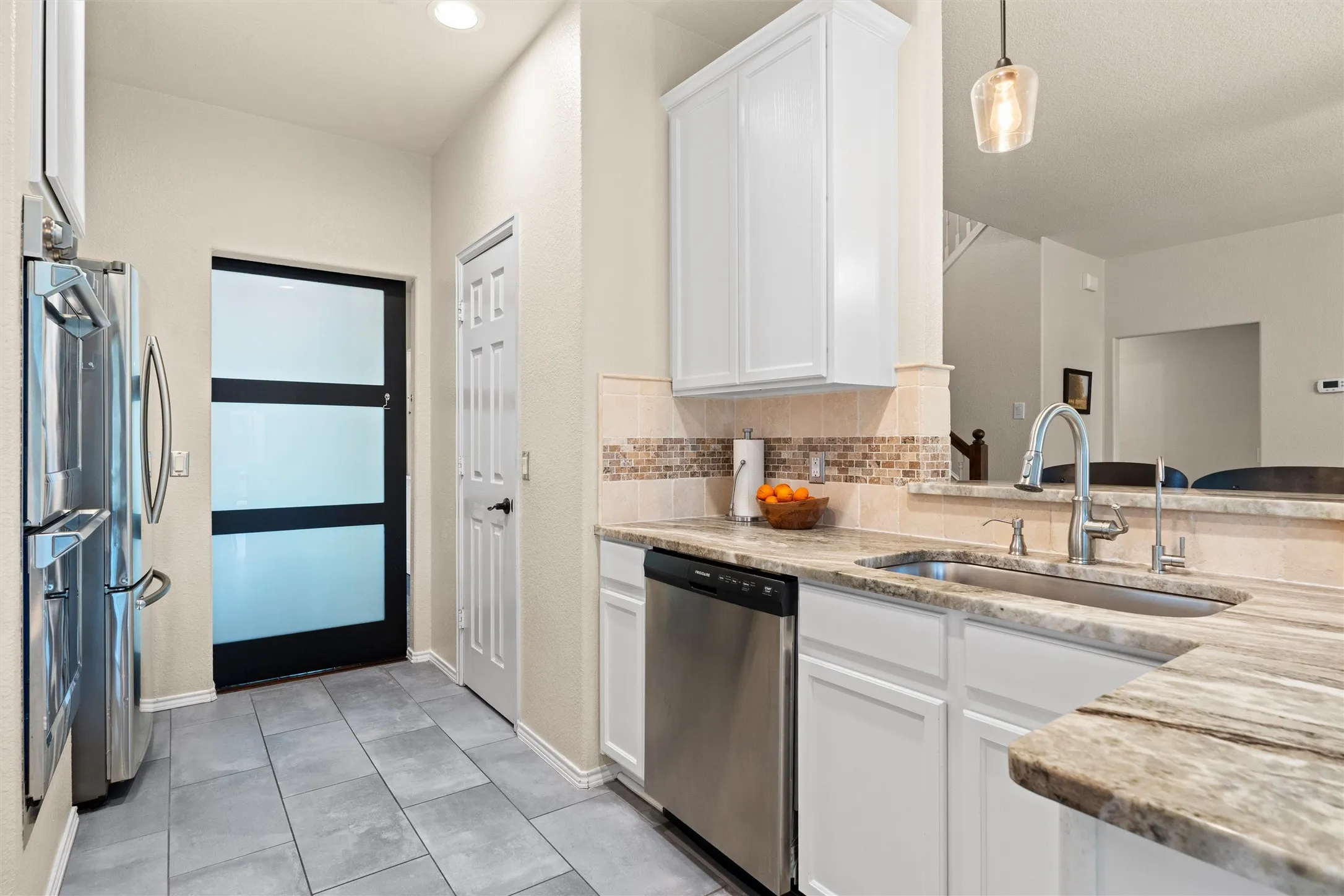 Single Family Residence For Sale in Tarrant County , 2815 S Serrano, Grand Prairie, Texas 75054, 4 Bedroom, 3 Bathroom, 2 Garage spaces, 2,852 Sqft, built in 2006, mls#21249990, Real Estate Agent in Grand Prairie, Homes For Sale in Tarrant county, Homes For Sale in Grand Prairie, Realtor in Grand Prairie Texas, Real Estate Brokerage Independent Realty Texas, Luminita Cordes Realtor