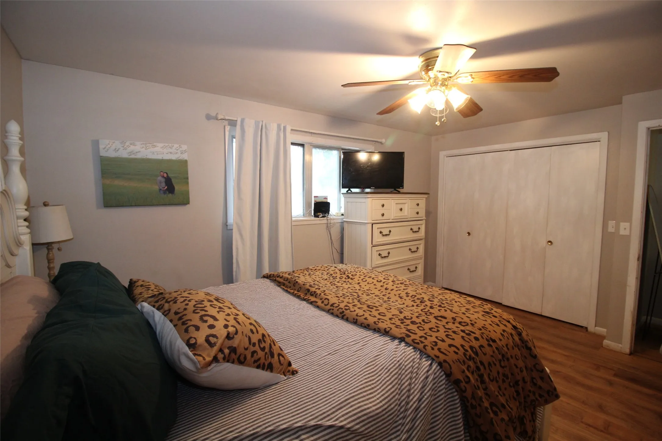 Single Family Residence For Sale in Knox County , 810 W Eden Street, Munday, Texas 76371, 3 Bedroom, 2 Bathroom, Garage spaces, 1,487 Sqft, built in 1970, mls#21249108, Real Estate Agent in Munday, Homes For Sale in Knox county, Homes For Sale in Munday, Realtor in Munday Texas, Real Estate Brokerage Independent Realty Texas, Luminita Cordes Realtor
