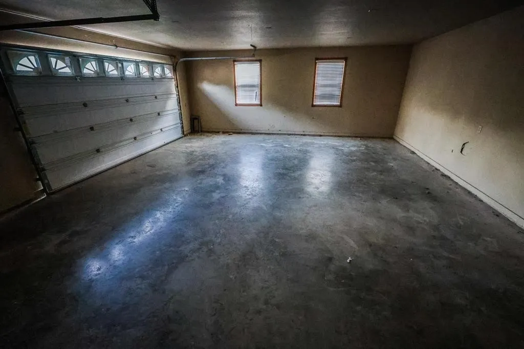 Single Family Residence For Sale in Wood County , 600 CR 1503, Alba, Texas 75410, 4 Bedroom, 4 Bathroom, 2 Garage spaces, 3,114 Sqft, built in 2008, Price $629,750, mls#21250250, Real Estate Agent in Alba, Homes For Sale in Wood county, Homes For Sale in Alba, Realtor in Alba Texas, Real Estate Brokerage Independent Realty Texas, Luminita Cordes Realtor
