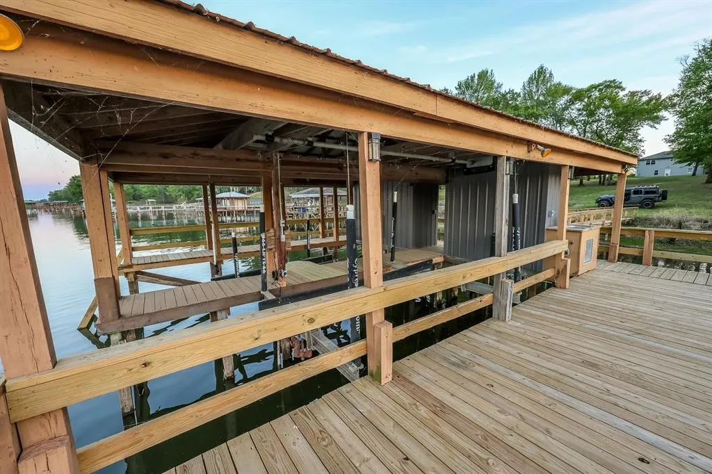 Single Family Residence For Sale in Wood County , 600 CR 1503, Alba, Texas 75410, 4 Bedroom, 4 Bathroom, 2 Garage spaces, 3,114 Sqft, built in 2008, Price $629,750, mls#21250250, Real Estate Agent in Alba, Homes For Sale in Wood county, Homes For Sale in Alba, Realtor in Alba Texas, Real Estate Brokerage Independent Realty Texas, Luminita Cordes Realtor