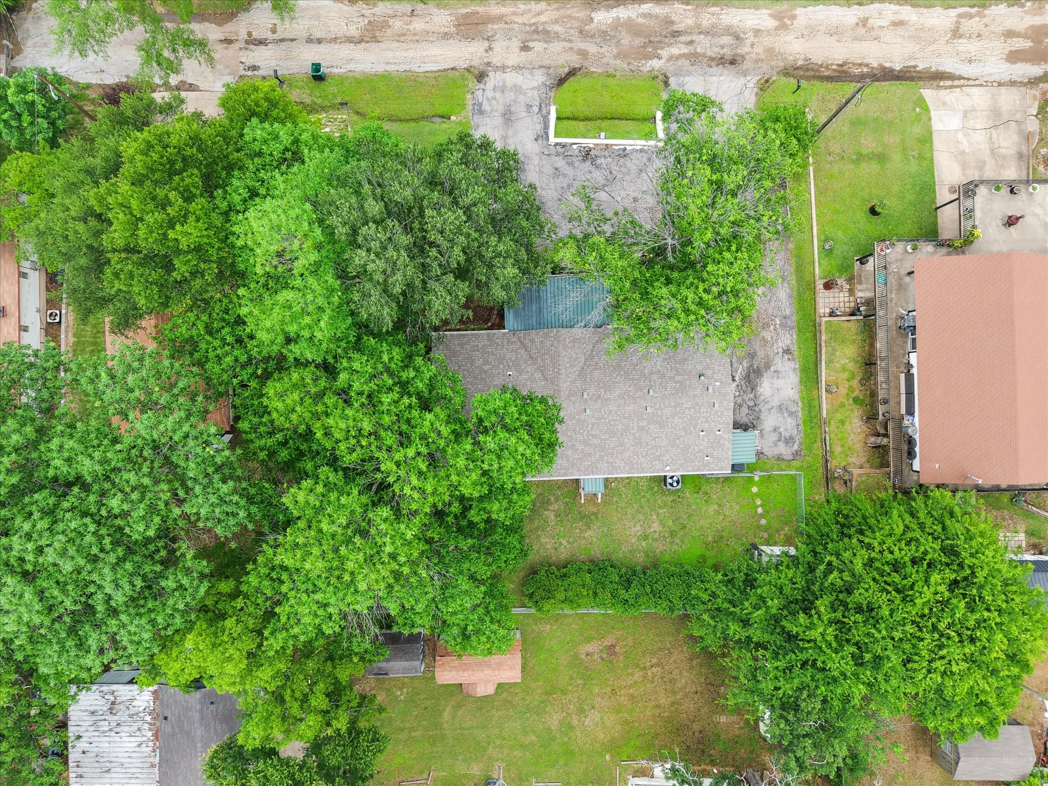 Single Family Residence For Sale in Henderson County , 510 Nob Hill Lane, Seven Points, Texas 75143, 4 Bedroom, 2 Bathroom, Garage spaces, 1,568 Sqft, built in 2005, mls#21249751, Real Estate Agent in Seven Points, Homes For Sale in Henderson county, Homes For Sale in Seven Points, Realtor in Seven Points Texas, Real Estate Brokerage Independent Realty Texas, Luminita Cordes Realtor