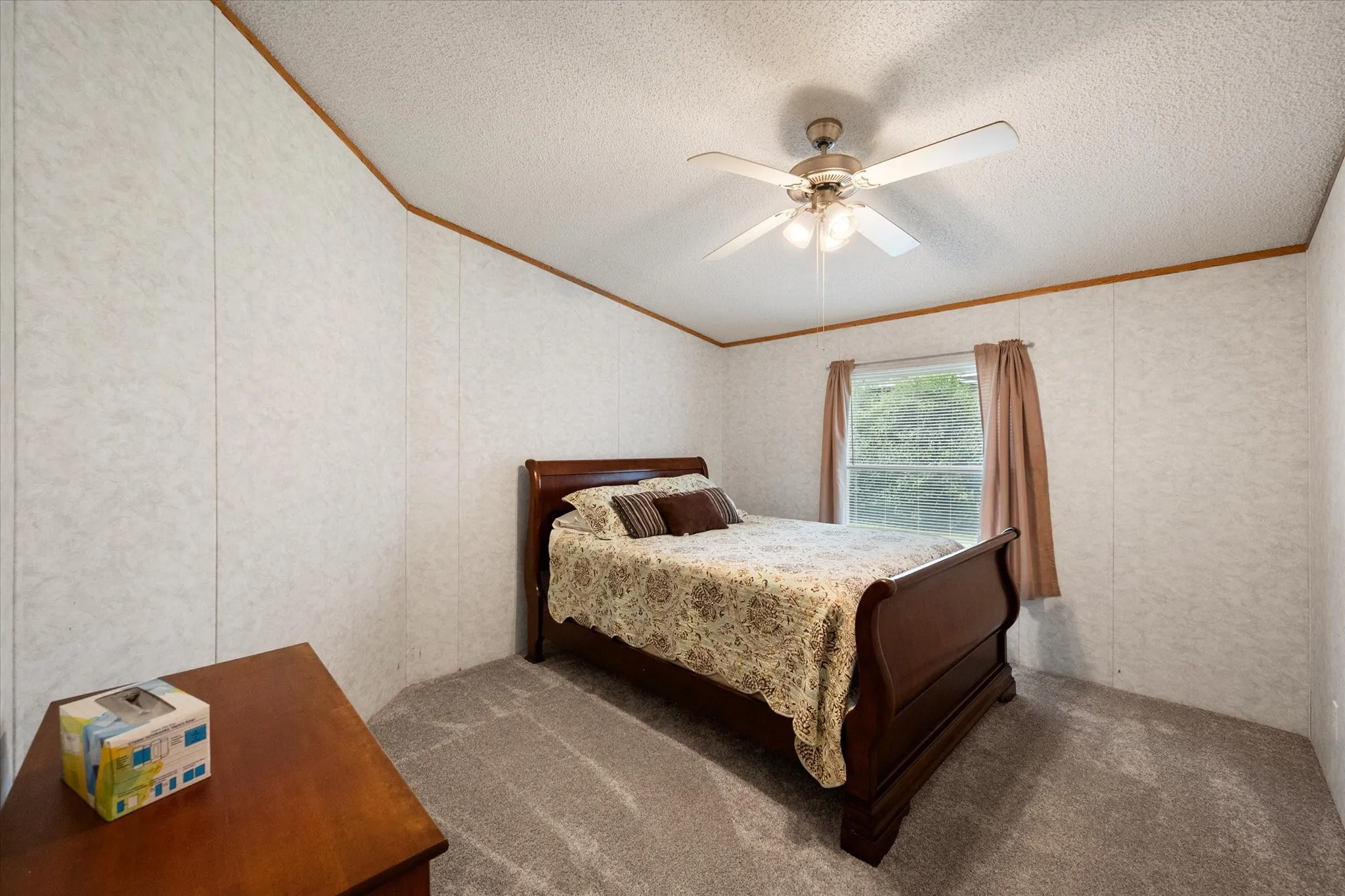 Single Family Residence For Sale in Henderson County , 510 Nob Hill Lane, Seven Points, Texas 75143, 4 Bedroom, 2 Bathroom, Garage spaces, 1,568 Sqft, built in 2005, mls#21249751, Real Estate Agent in Seven Points, Homes For Sale in Henderson county, Homes For Sale in Seven Points, Realtor in Seven Points Texas, Real Estate Brokerage Independent Realty Texas, Luminita Cordes Realtor