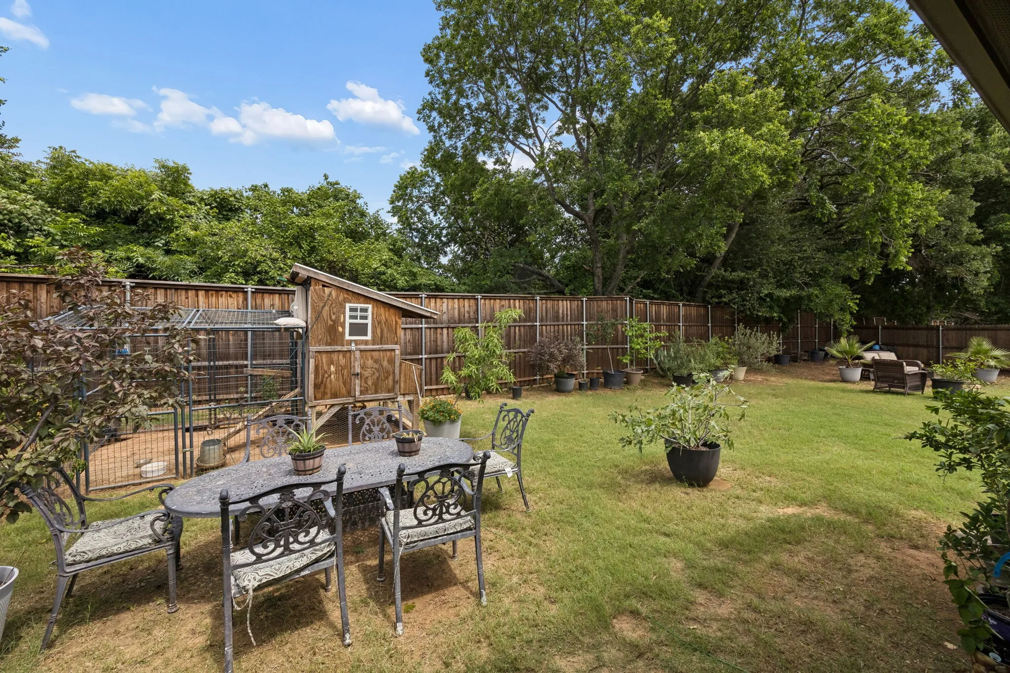 Single Family Residence For Sale in Denton County , 220 Virginia Lane, Hickory Creek, Texas 75065, 4 Bedroom, 4 Bathroom, 3 Garage spaces, 3,675 Sqft, built in 2020, Preowned, mls#21201001, Real Estate Agent in Hickory Creek, Homes For Sale in Denton county, Homes For Sale in Hickory Creek, Realtor in Hickory Creek Texas, Real Estate Brokerage Independent Realty Texas, Luminita Cordes Realtor
