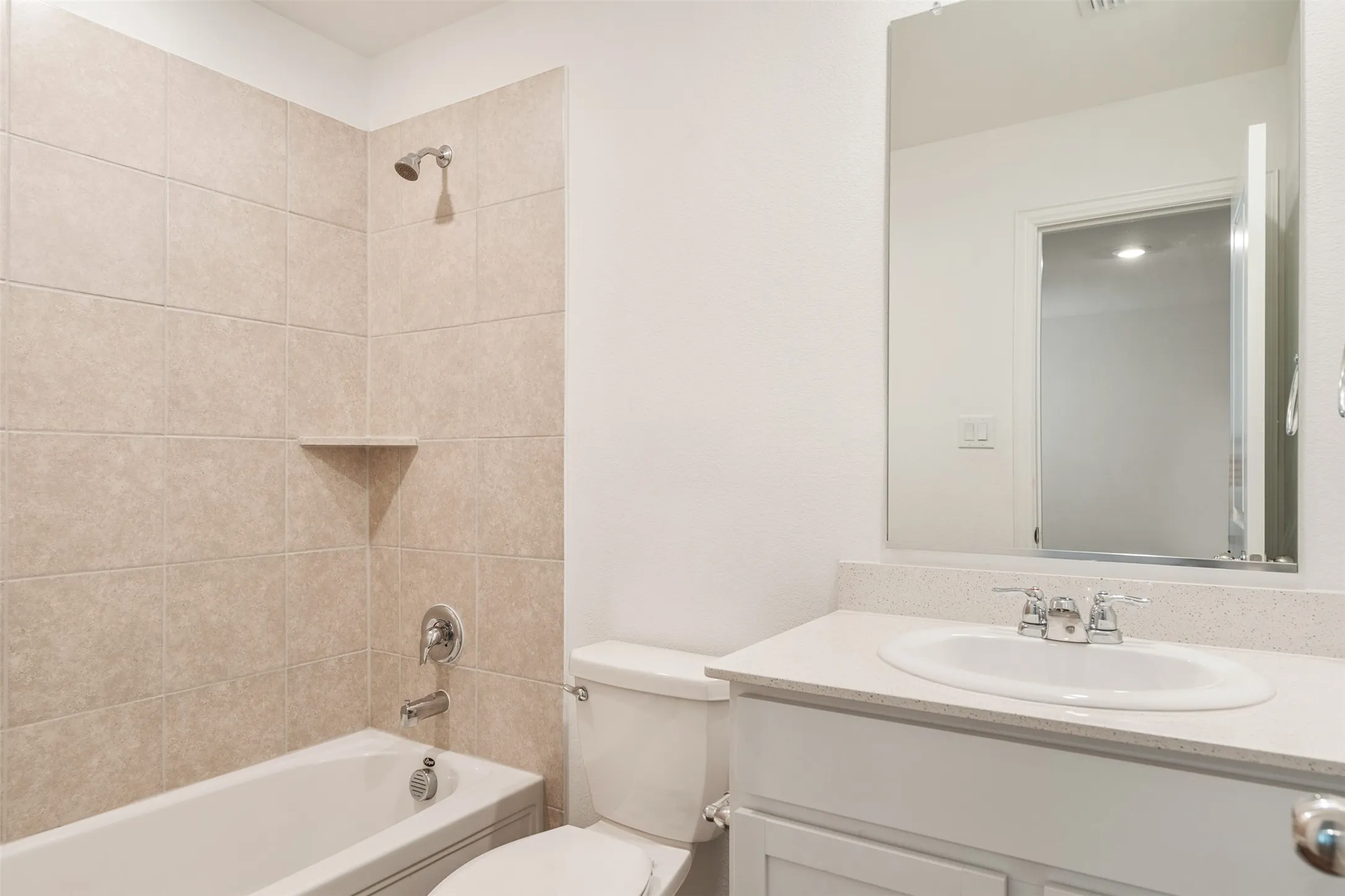 Single Family Residence For Rent in Dallas County , 5341 Archway Drive, Garland, Texas 75040, 4 Bedroom, 5 Bathroom, 2 Garage spaces, 2,466 Sqft, built in 2021, Preowned, mls#21249850, Real Estate Agent in Garland, Homes For Rent in Dallas county, Homes For Rent in Garland, Realtor in Garland Texas, Real Estate Brokerage Independent Realty Texas, Luminita Cordes Realtor