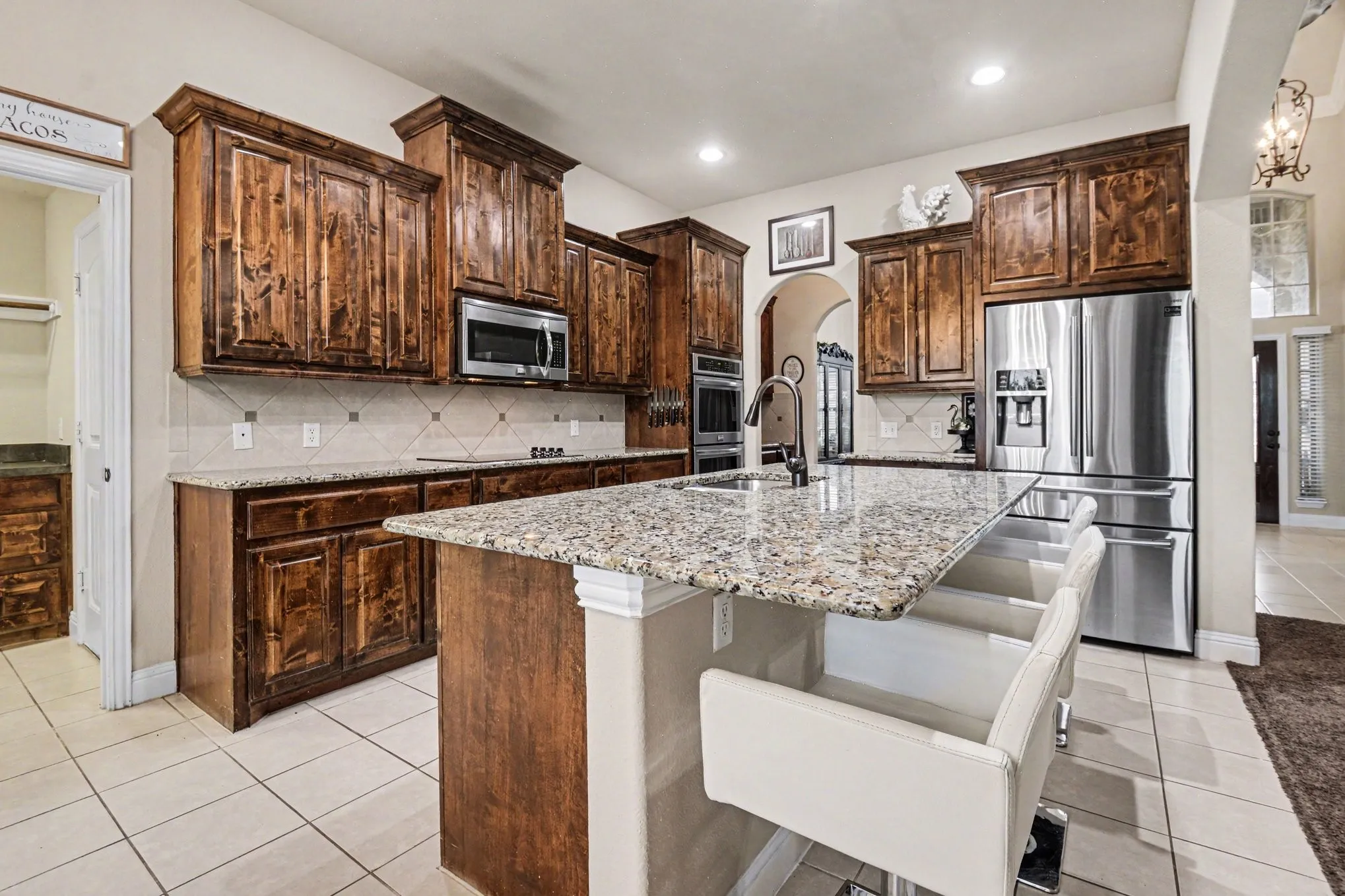 Single Family Residence For Sale in Kaufman County , 13154 Franklin Lane, Talty, Texas 75126, 5 Bedrooms, 3 Bathrooms, 3 Garage spaces, 2,847 Sqft, built in 2014, Price $540,000, mls#21249875, Real Estate Agent in Talty, Homes For Sale in Kaufman county, Homes For Sale in Talty, Realtor in Talty Texas, Real Estate Brokerage Independent Realty Texas, Luminita Cordes Realtor
